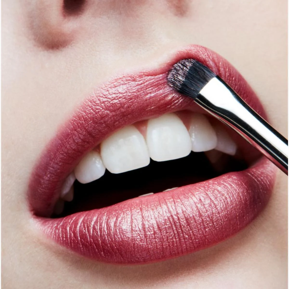 Frost Lipstick - Image 44