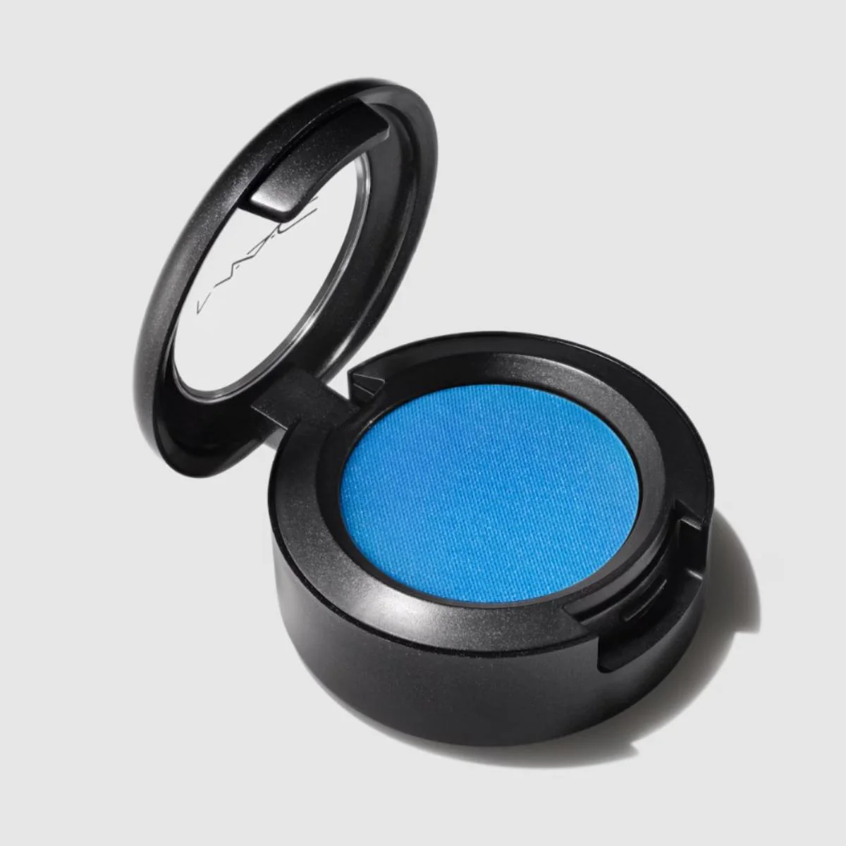 Eye Shadow - Image 71