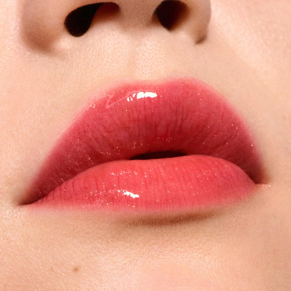 Blowing Air Kisses Glossy Lips Duo / M·A·C Holiday - Image 3