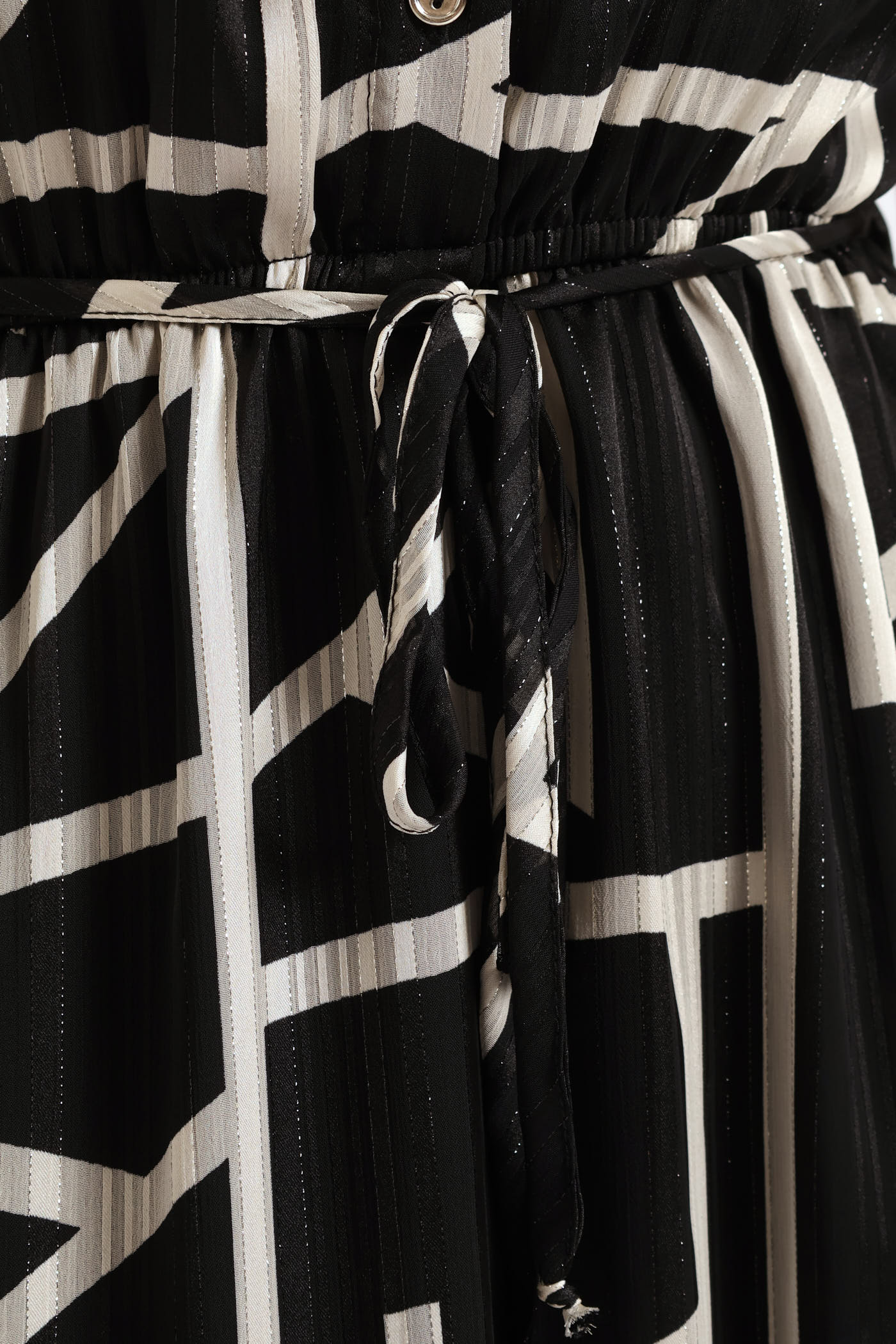 Mandarin Collar Monochrome Tea Dress - Black/White - Image 3