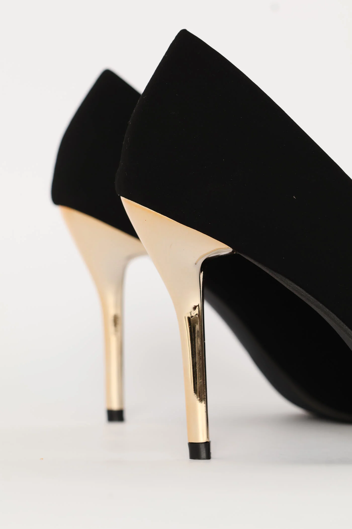 Metal Toe Cap Court Gold Heel - Black - Image 5