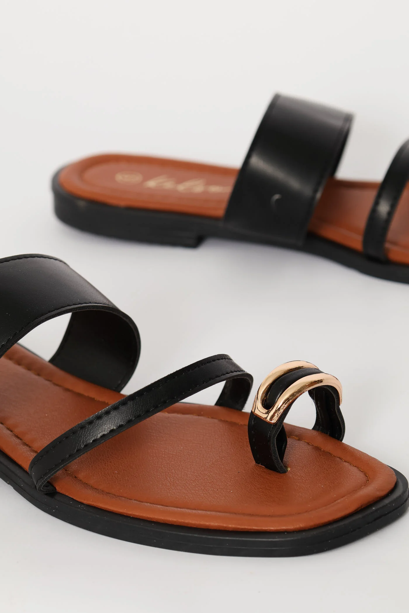 Metal Trim Toe Post Sandal - Black - Image 4