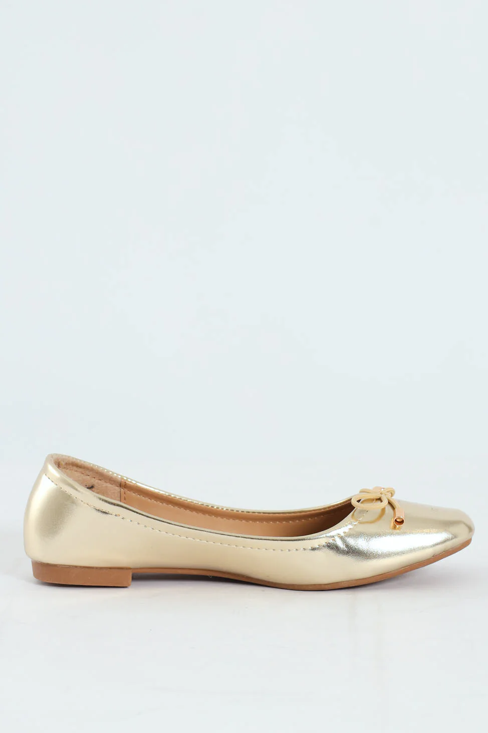 Metallic Pump With Bow - Gold - Image 2