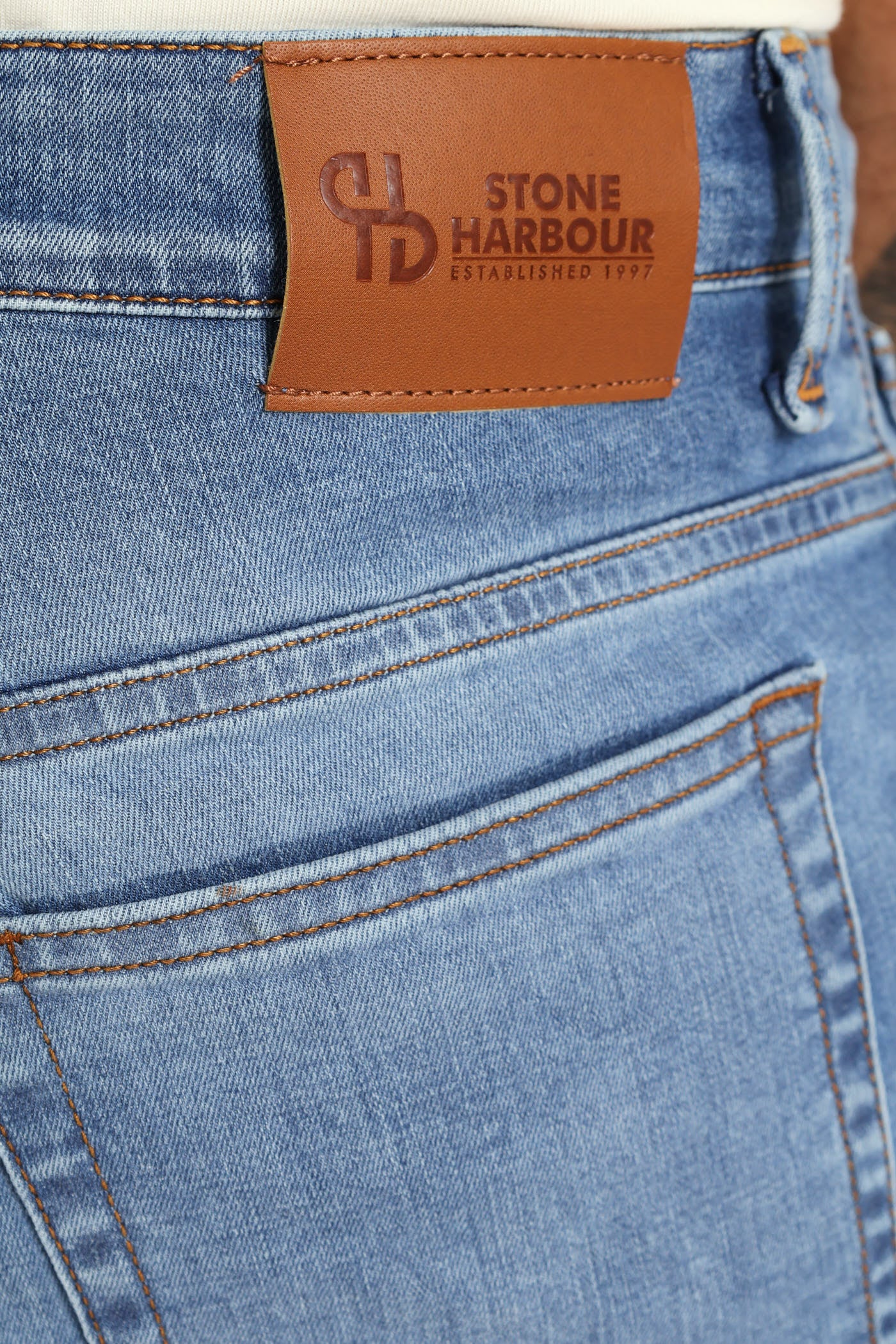 Mid Quartz Slim Denim - Mid Wash - Image 5