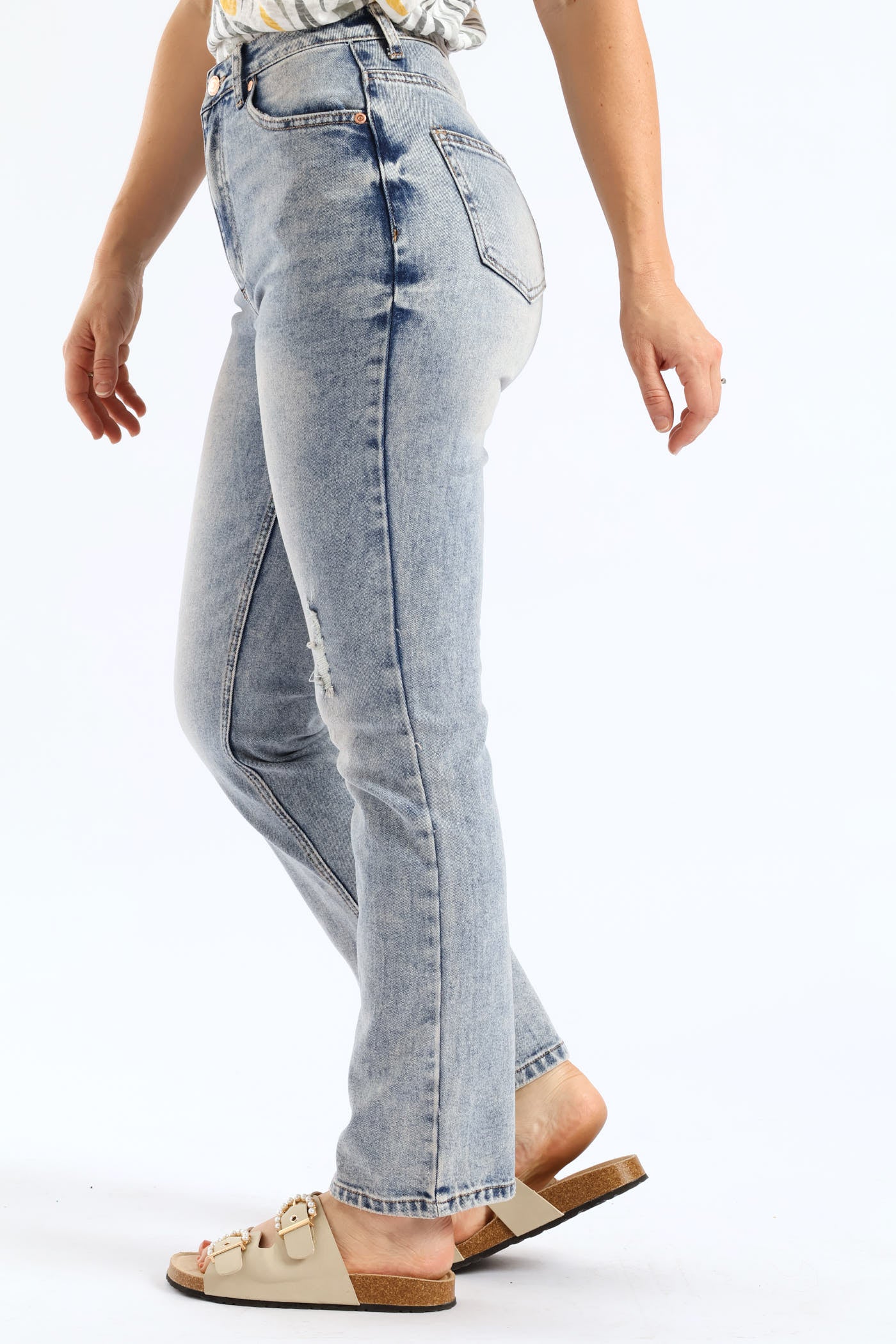 Mid-Rise Rip & Repair Straight Leg Jean - Mid Wash - Image 2