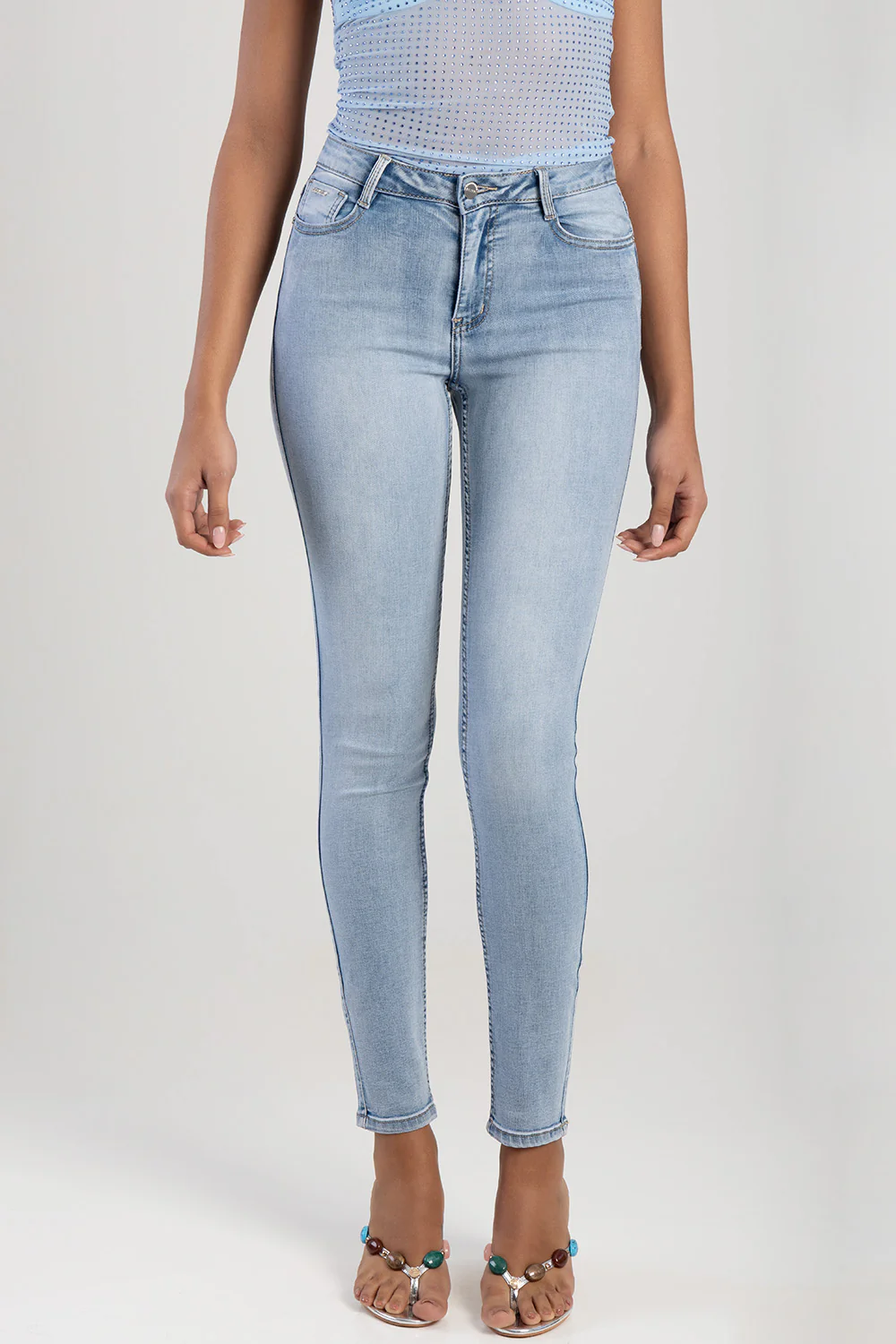 Mid Waist Skinny Denim With Back Pocket Embroidery - Light Blue - Image 5