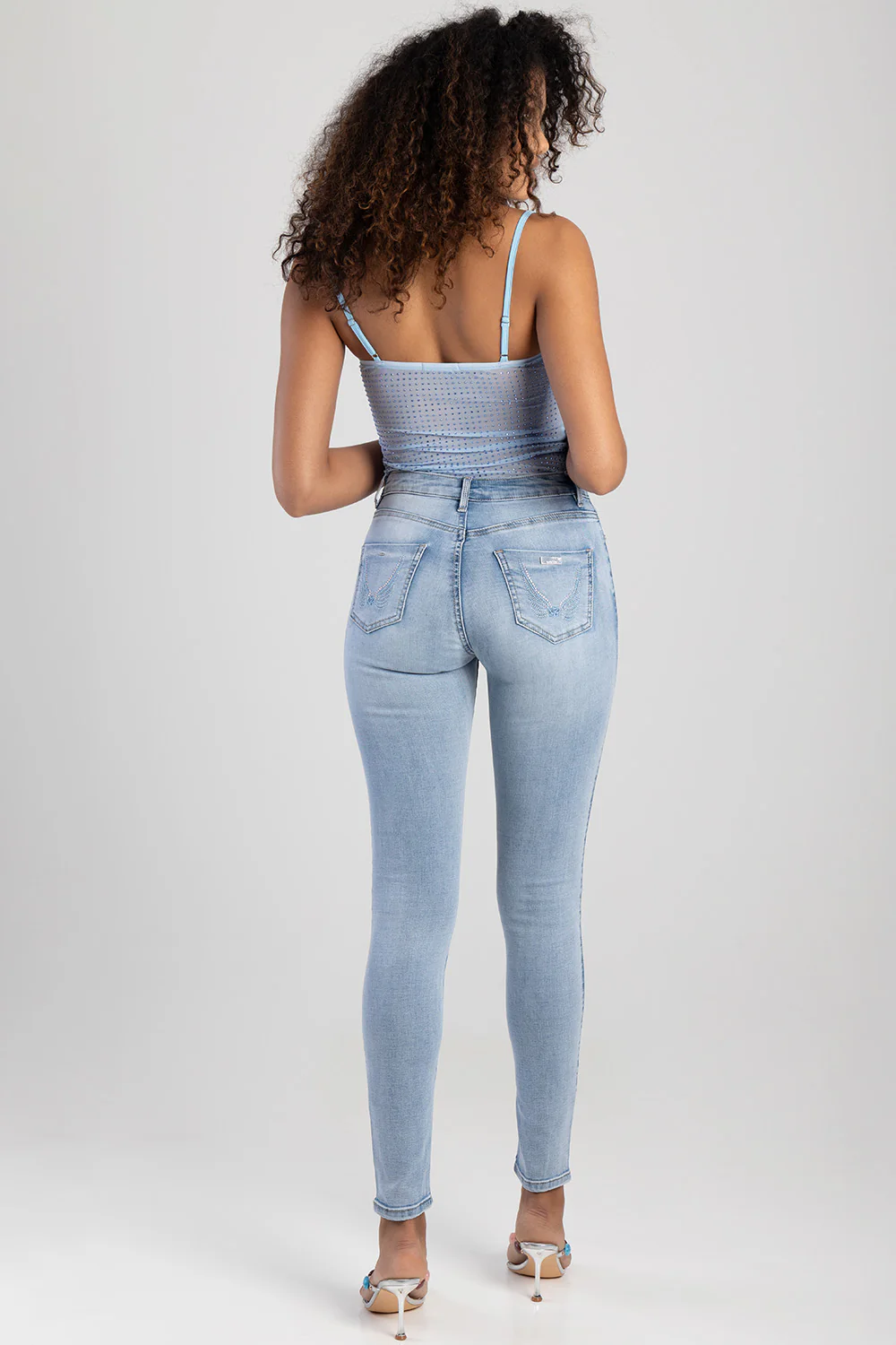 Mid Waist Skinny Denim With Back Pocket Embroidery - Light Blue - Image 7