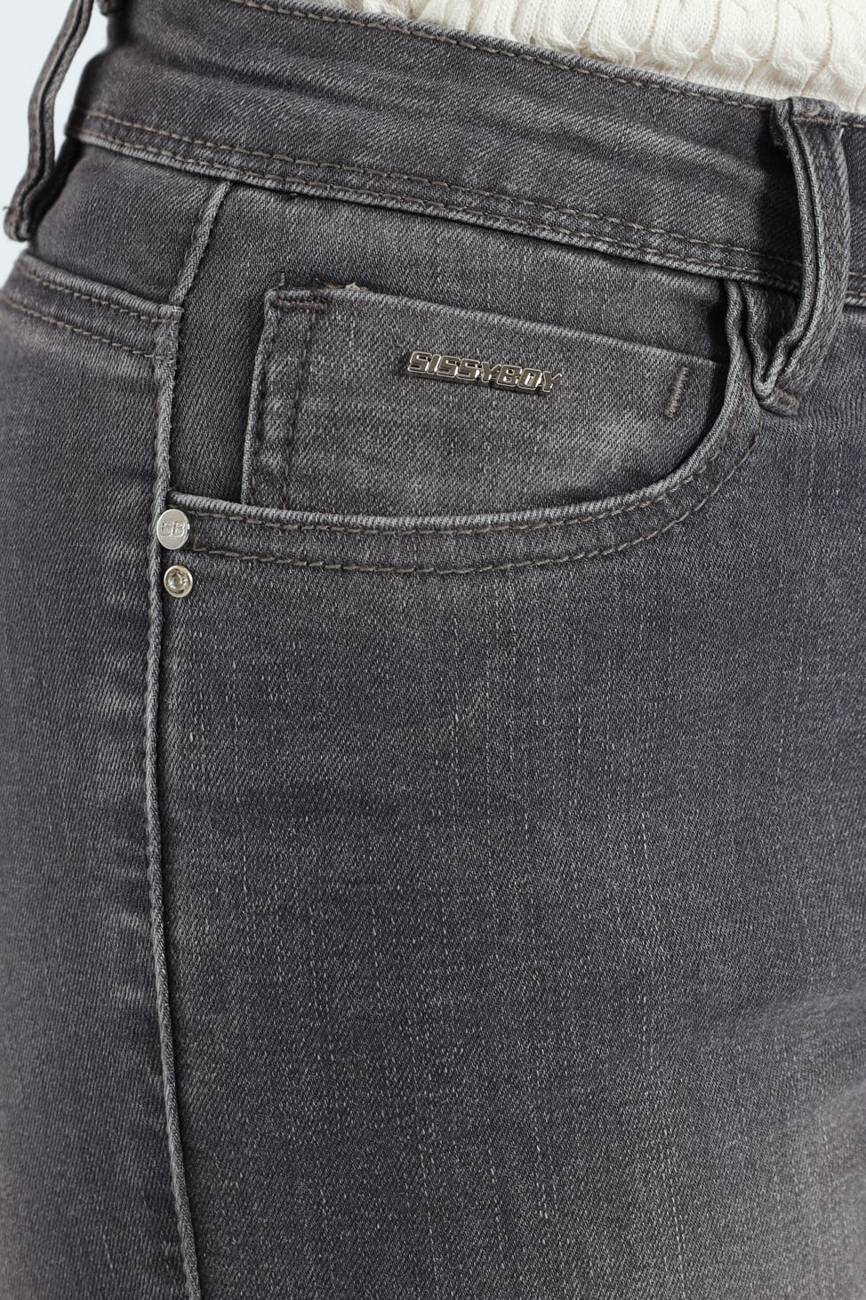 Mid Waist Skinny Jean With Horn Embroidery On Pockets - Grey - Image 4