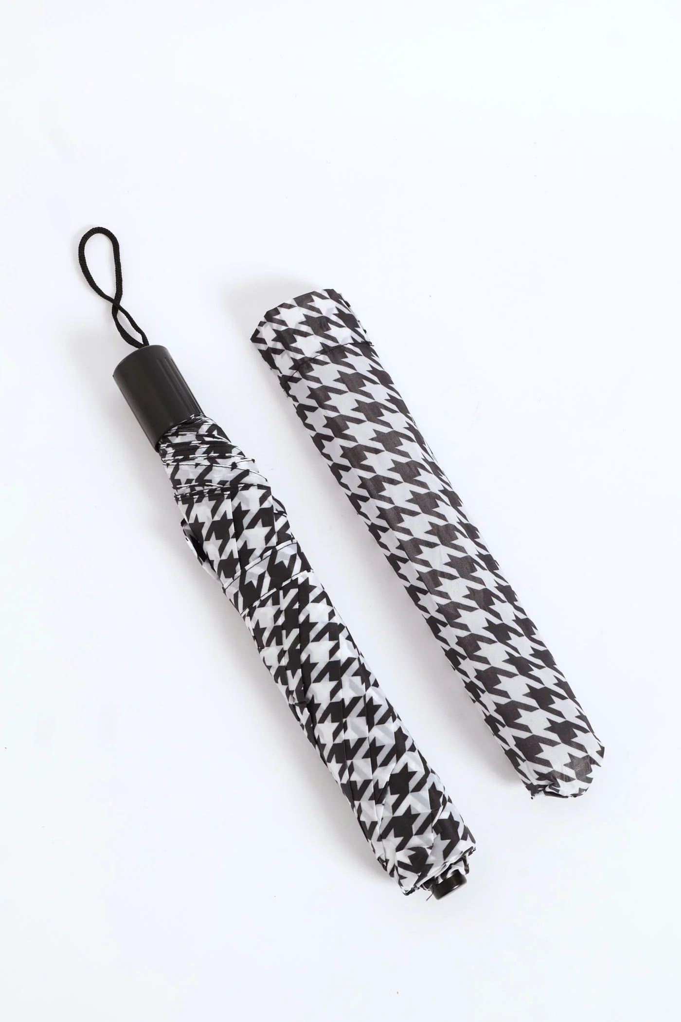 Mini 2 Fold Petal Print Umbrella - Black/White - Image 3