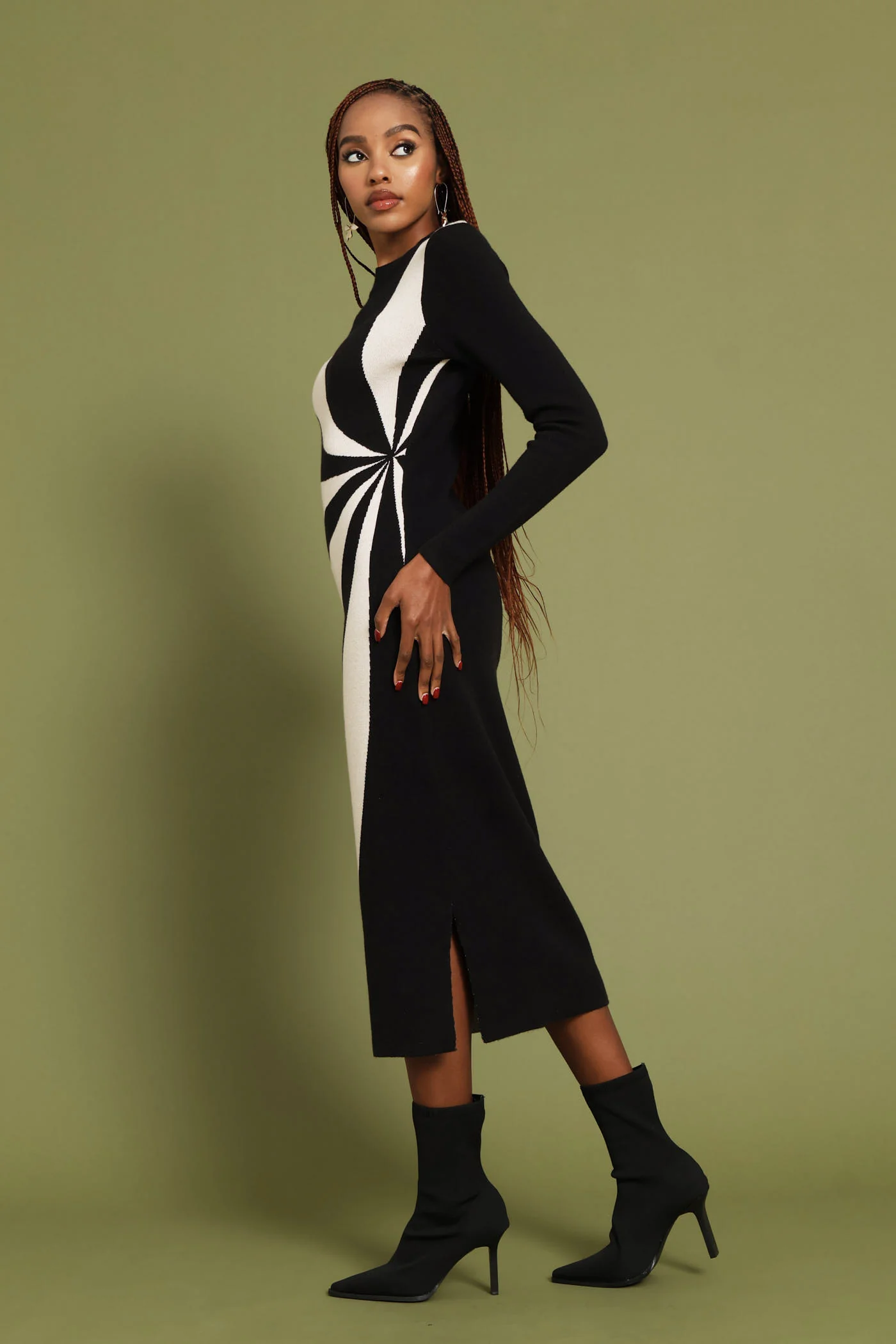 Monochrome Swirl Knitwear Midi Dress - Image 5