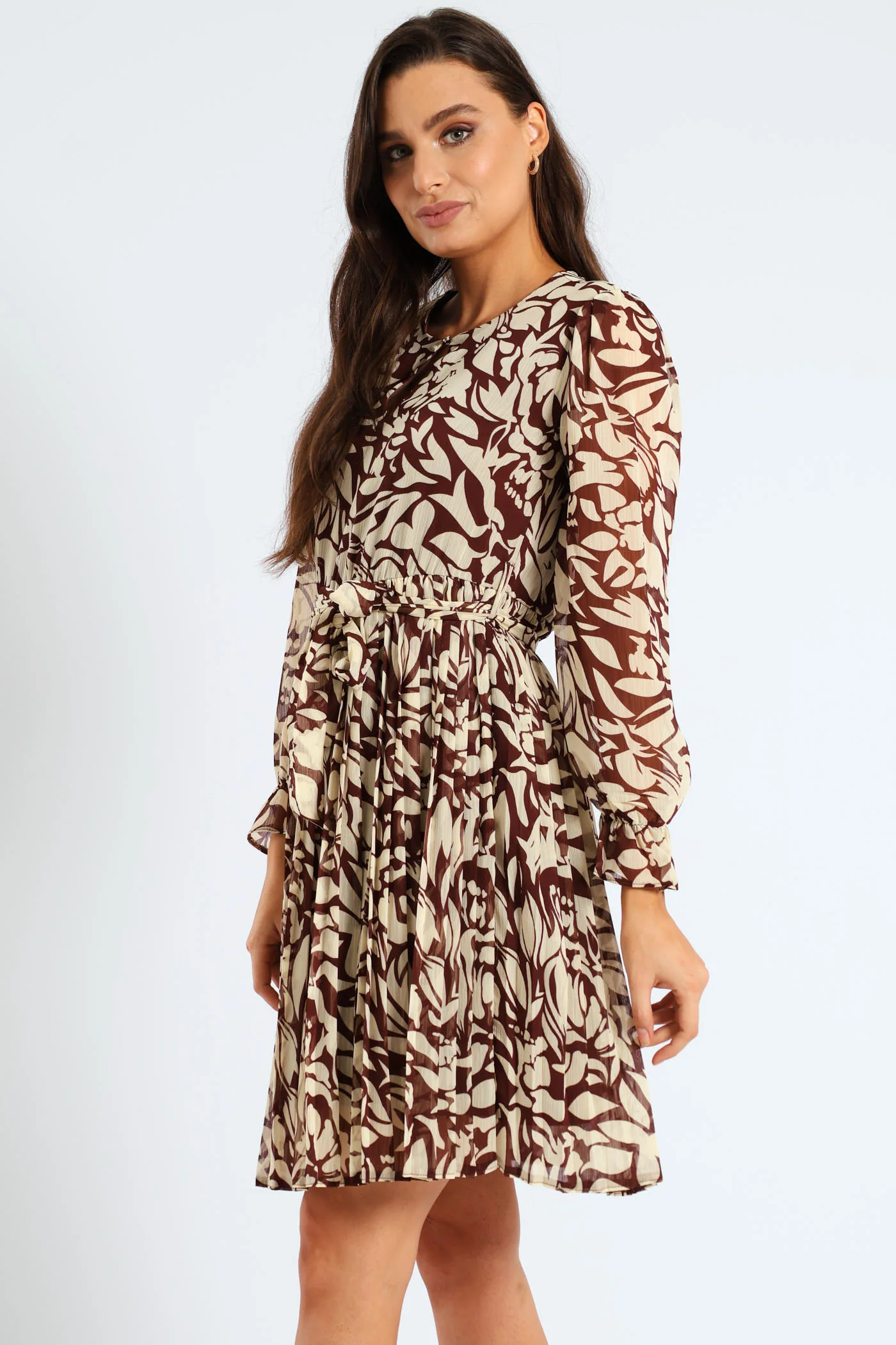 Monomchrome Pleated Keyhole Tea Dress - Bitter Chocolate - Image 4