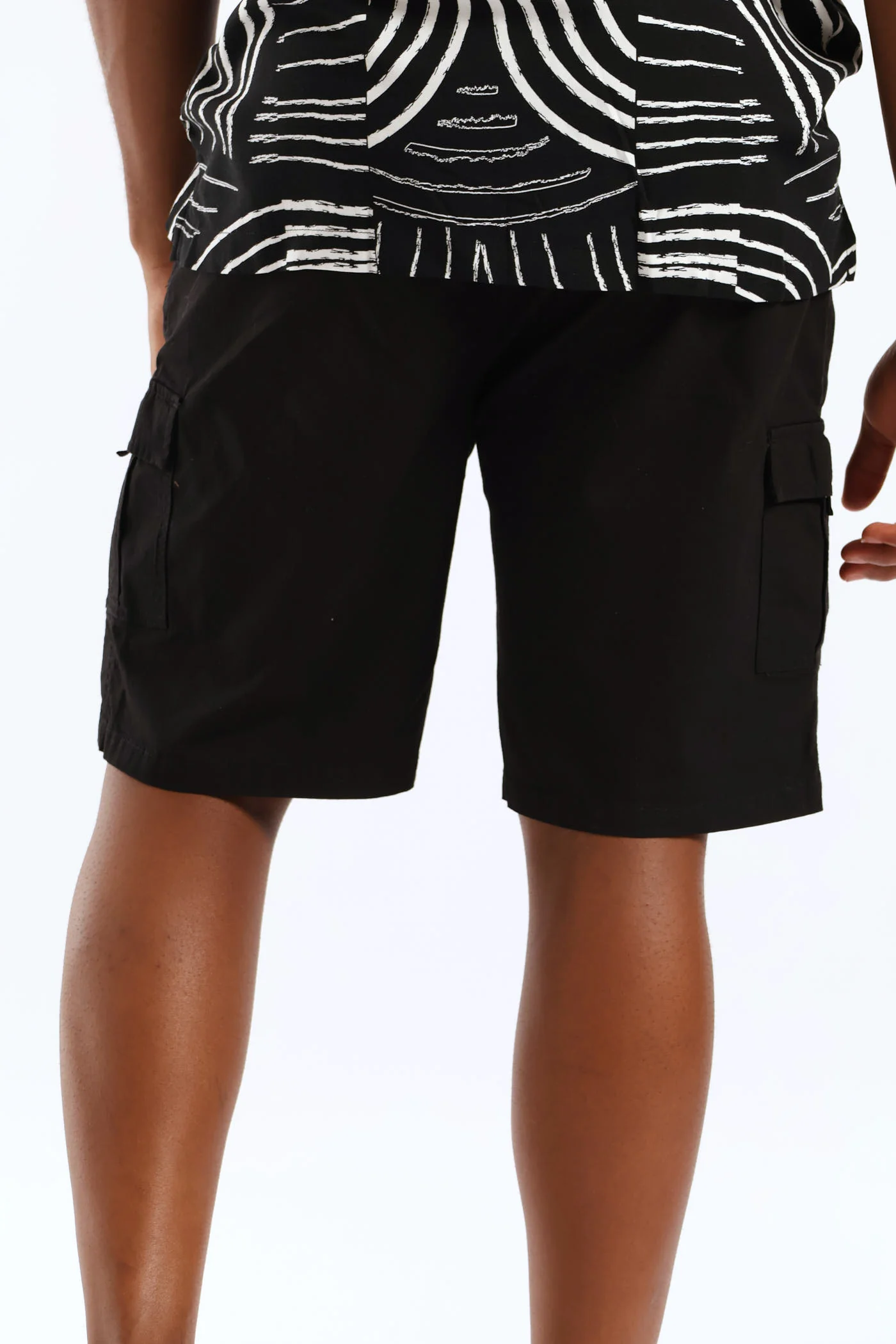 Multi Pocket Shorts - Black - Image 4
