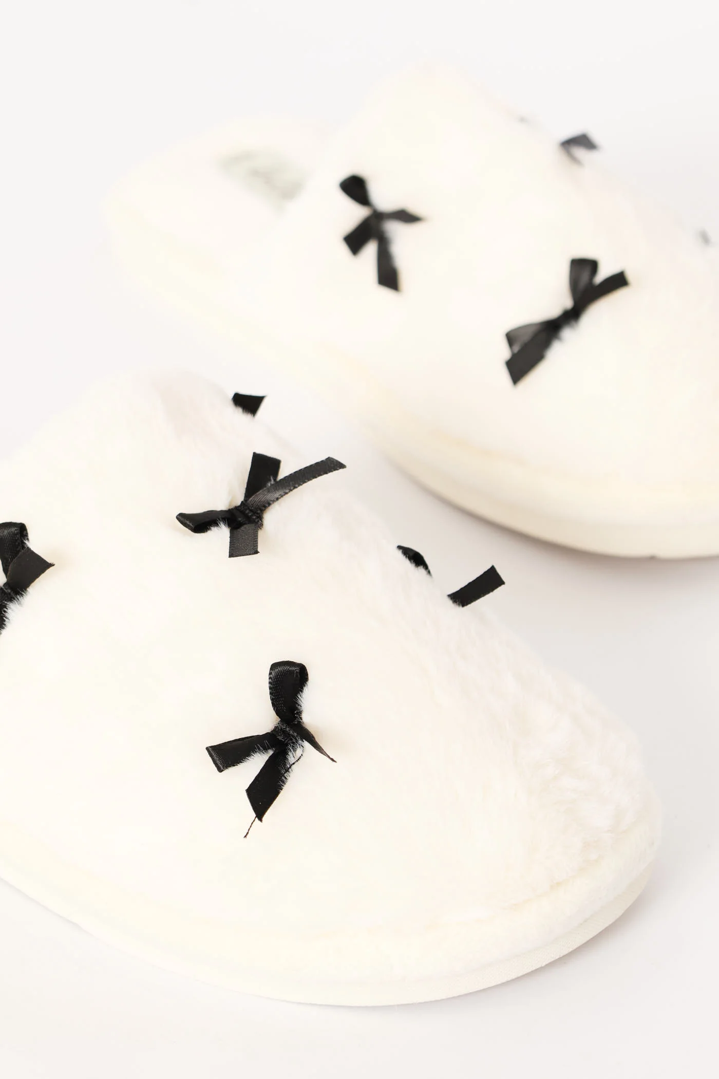 Multibow Slipper - Black/Cream - Image 2