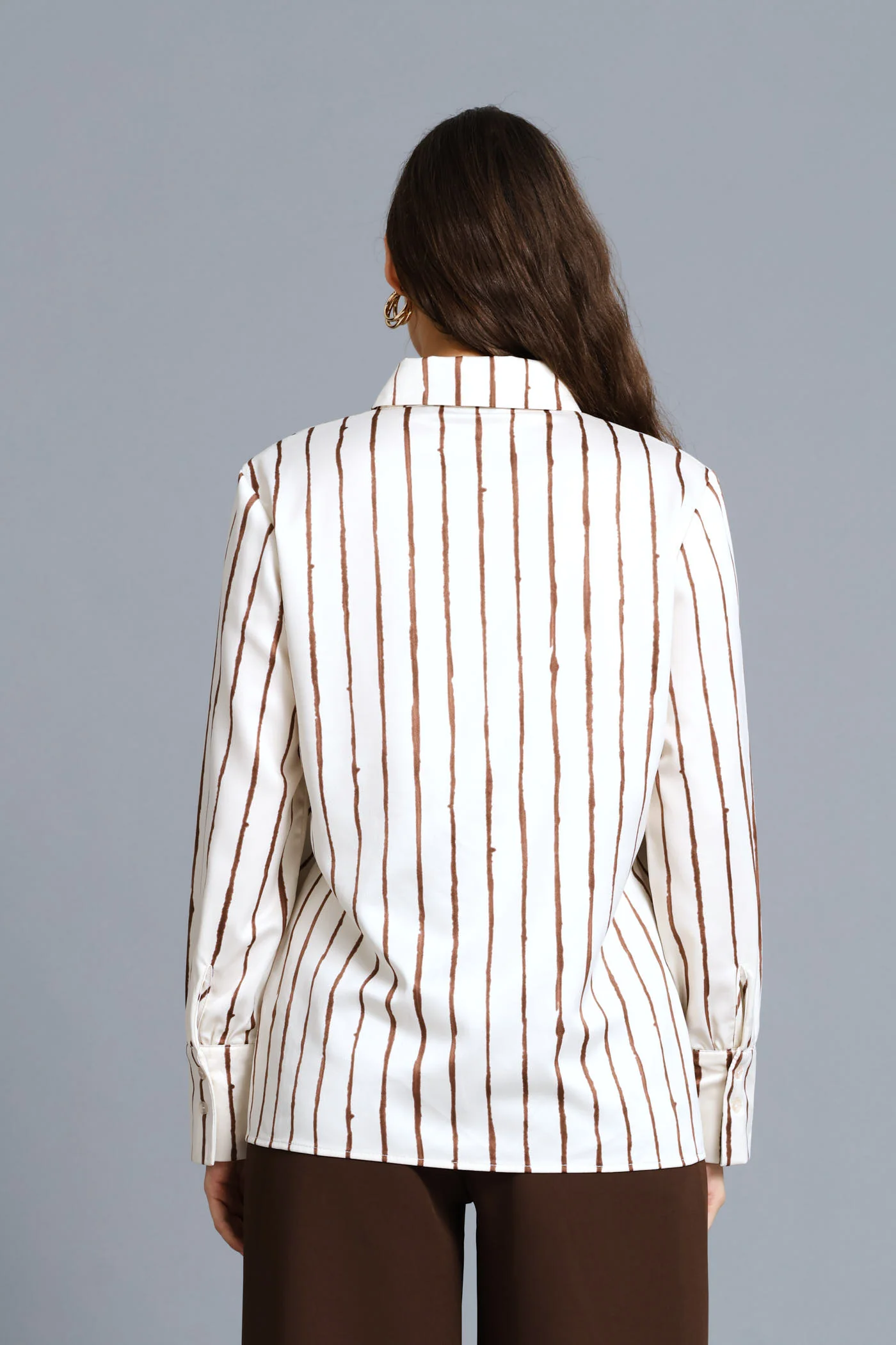 Narrow Abstract Stripe Satin Shirt - Cream - Image 6