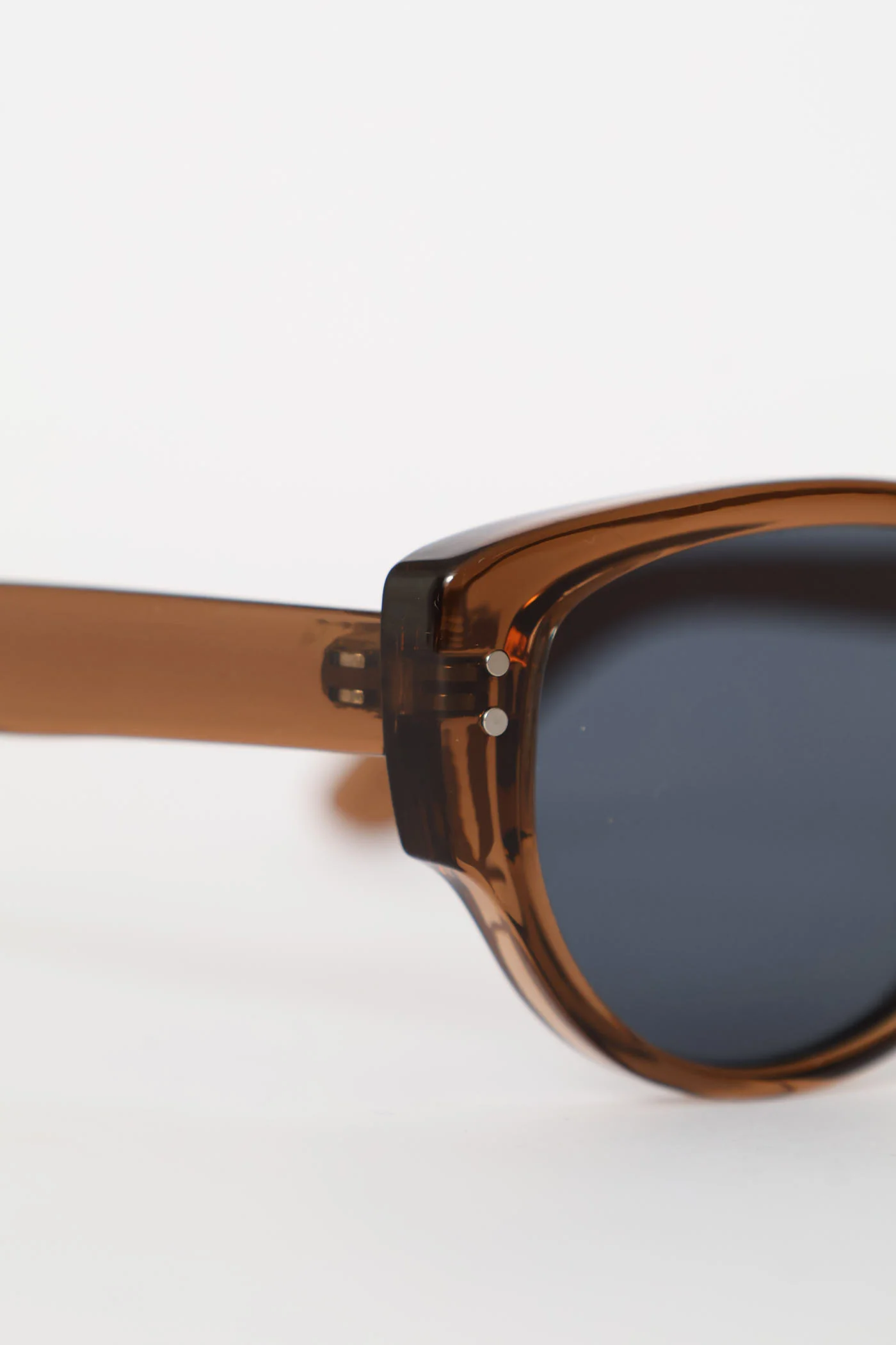 Narrow Oval Catseye Frame Sunglasses - Light Brown - Image 4