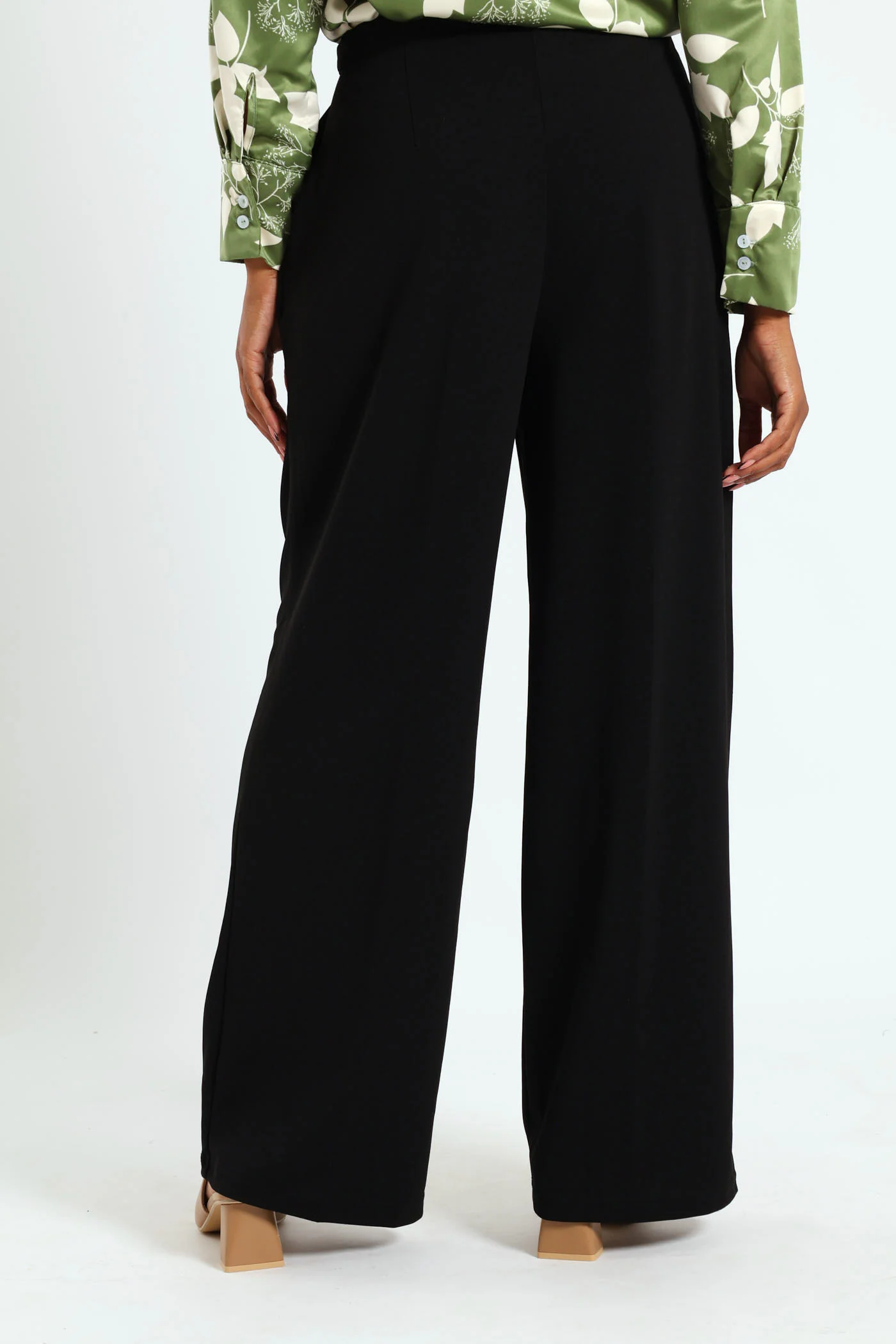 Narrow Waistband Wideleg Pant - Black - Image 4
