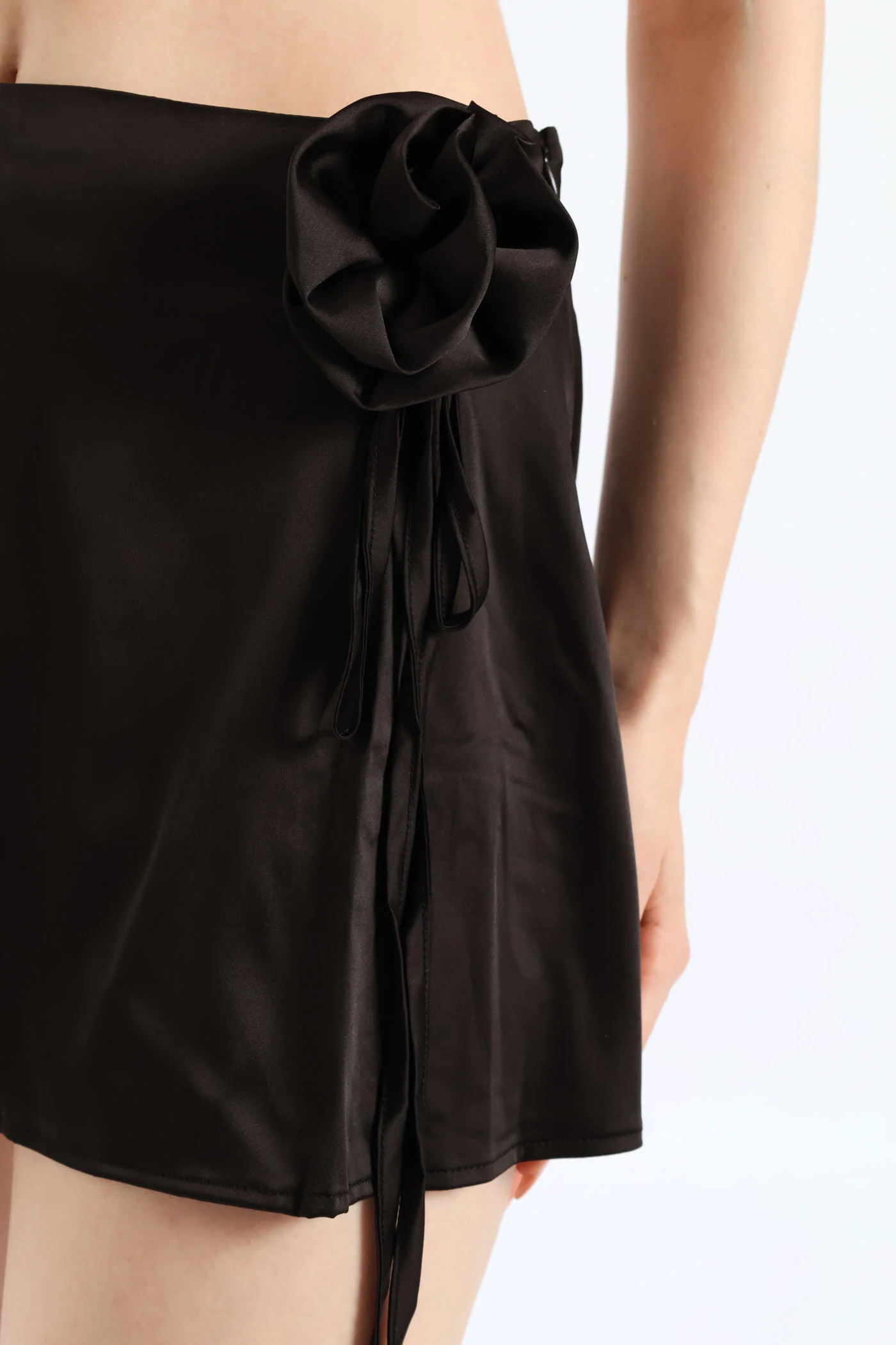 Cap Sleeve Top & Skirt Set - Black - Image 3