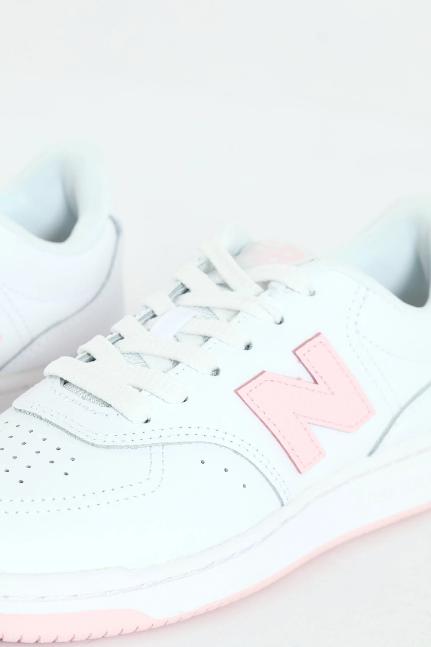 Bbw80 V1 Sneaker - White/Pink - Image 6