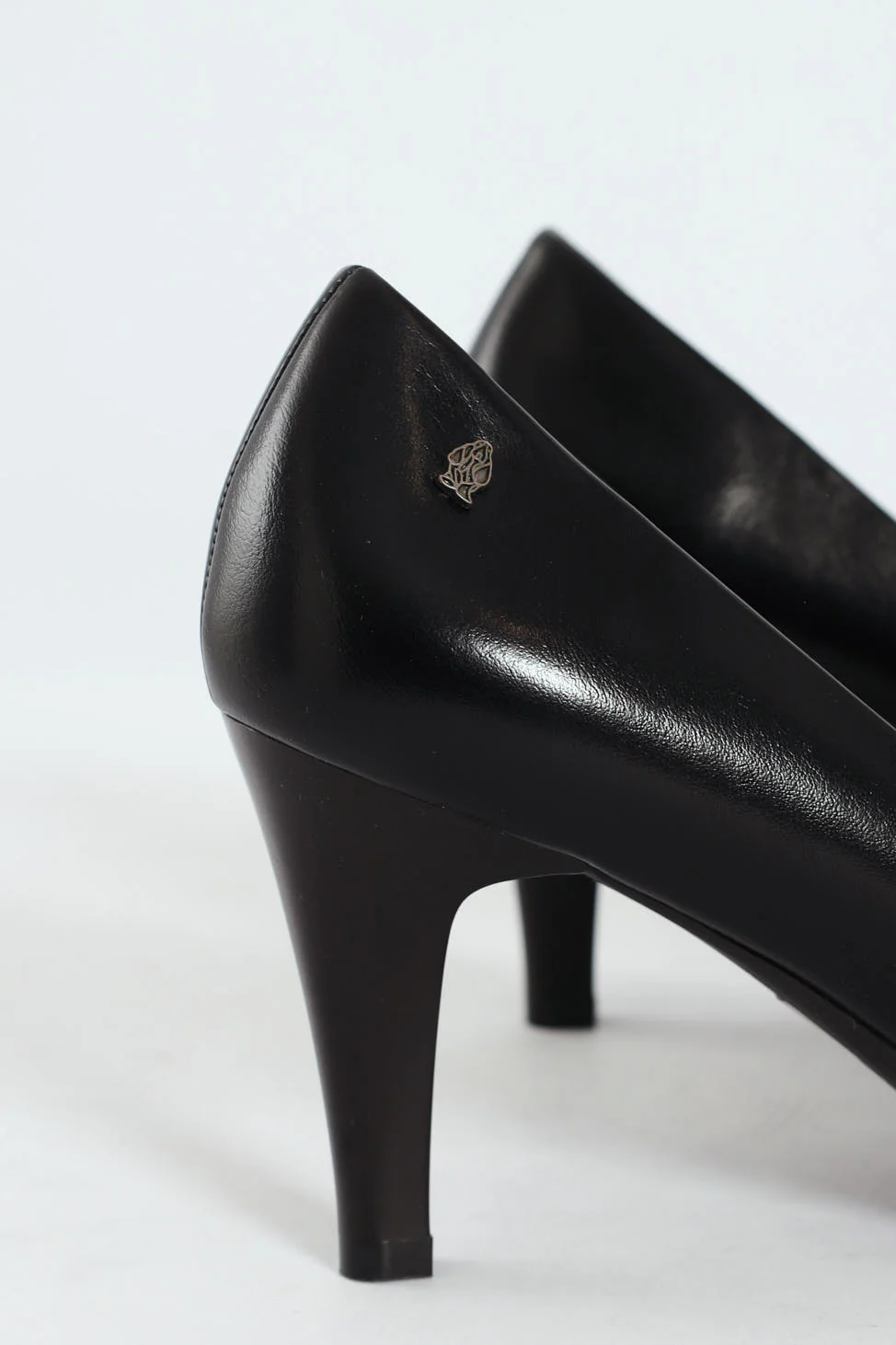 Neriah Pointed Toe Textured PU Court Heel - Black - Image 2