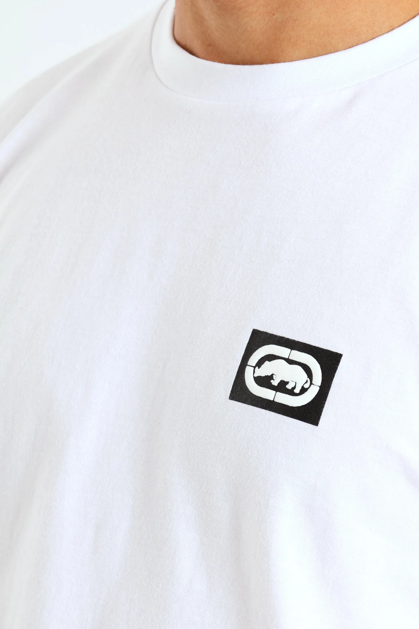 Never Out Hd Print Tee - White - Image 4