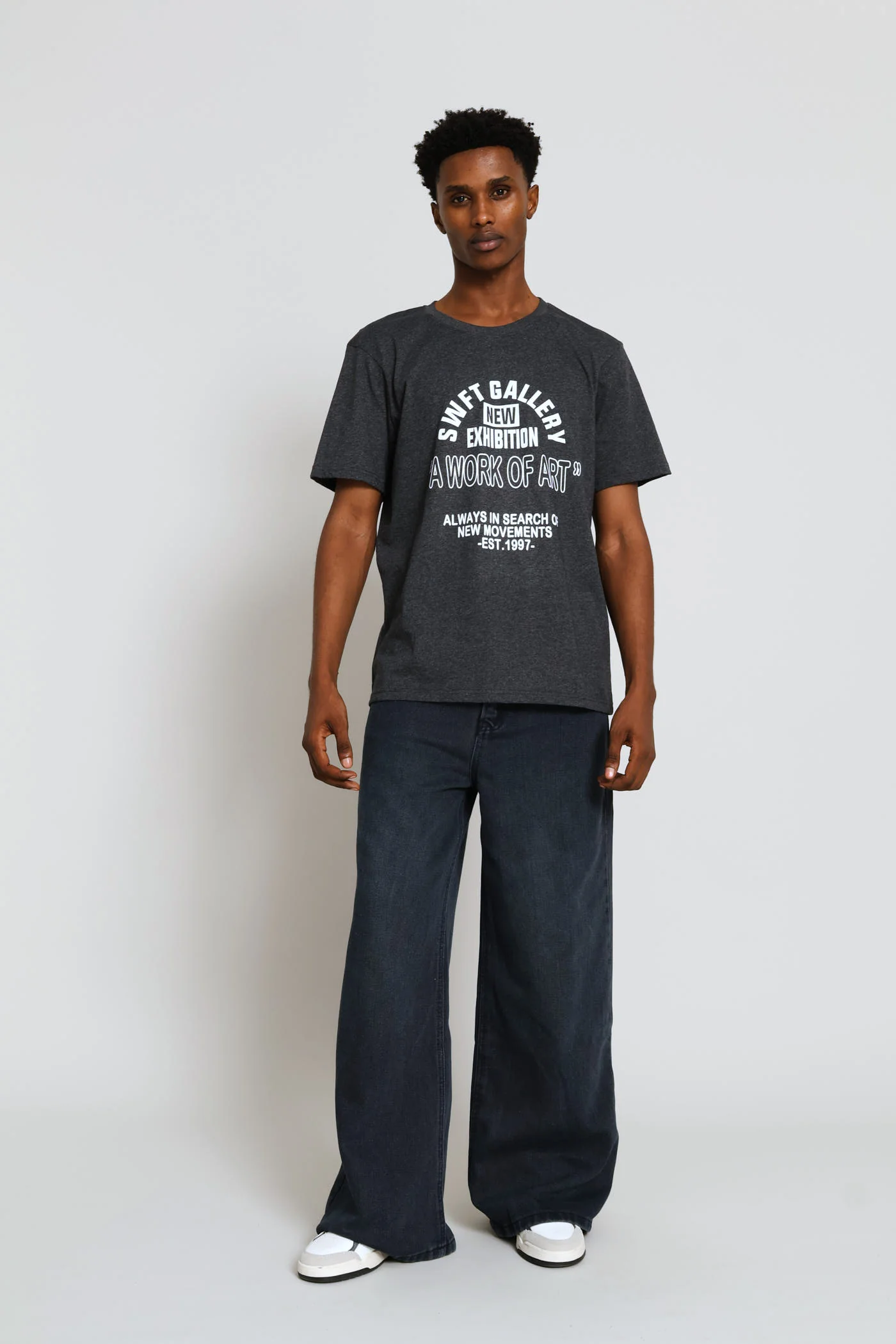 New York Basic Print Tee - Charcoal - Image 2