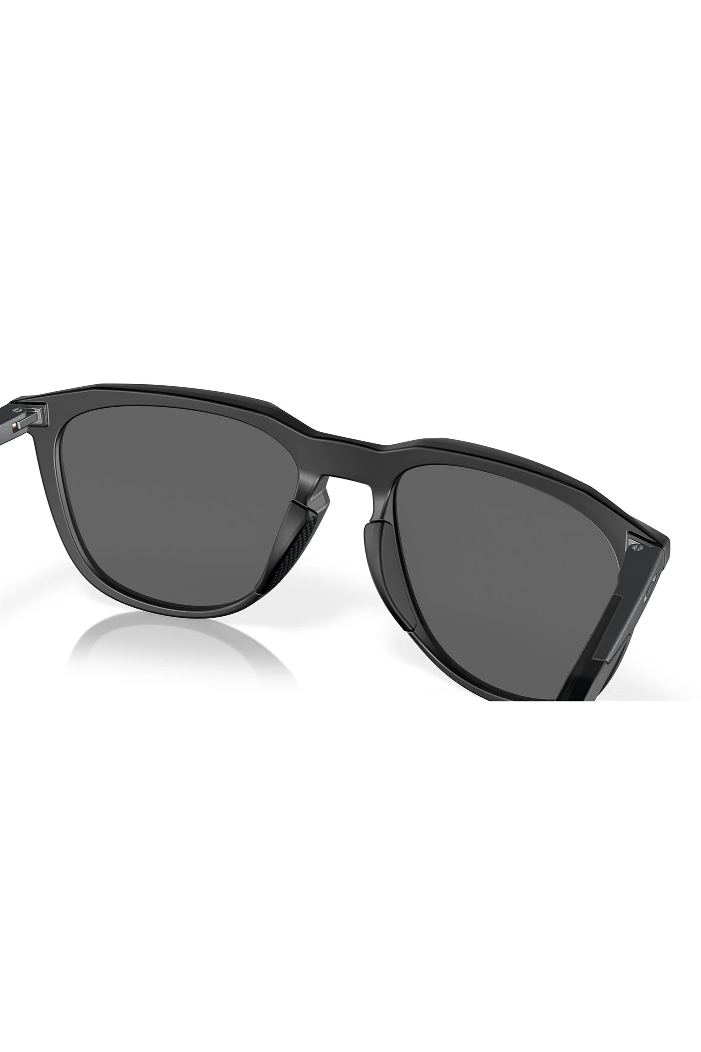 Round Sunglasses - Black - Image 7