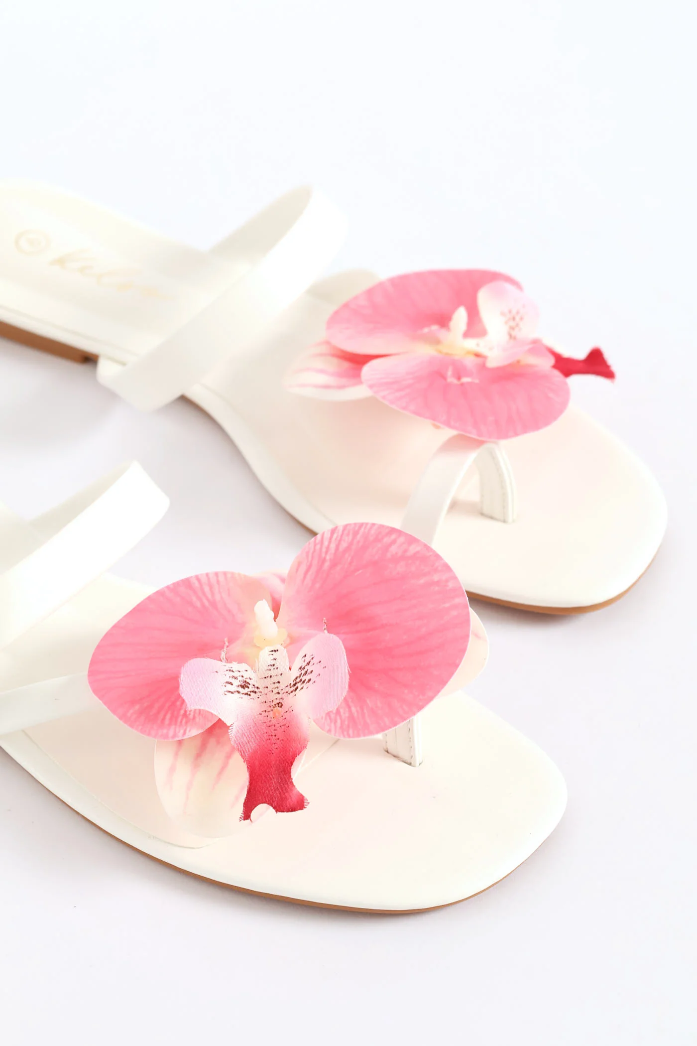 Orchid Flower Toe Post Sandal - White/Pink - Image 3