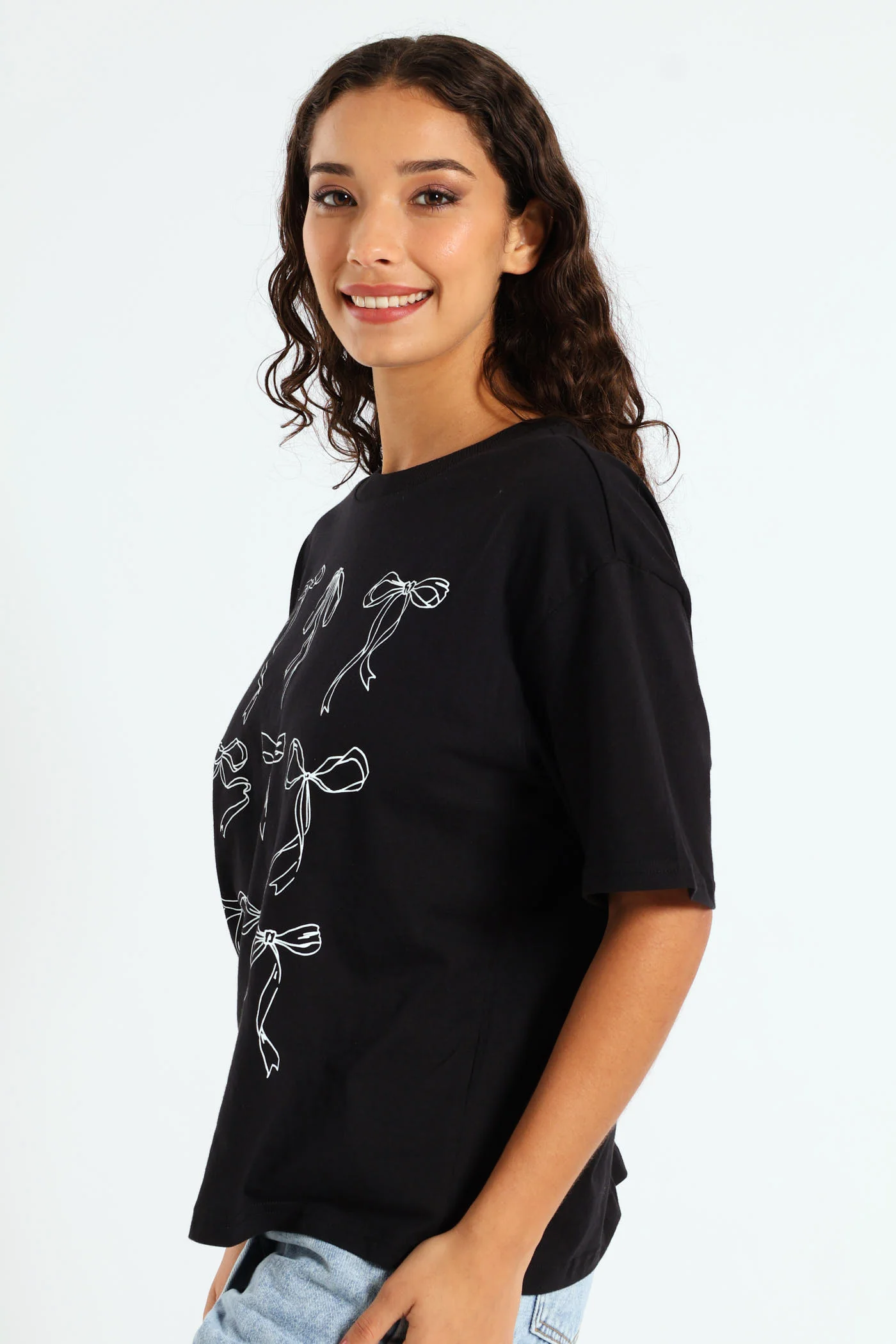 Oversized Bow Printed Tee - Black - Image 2