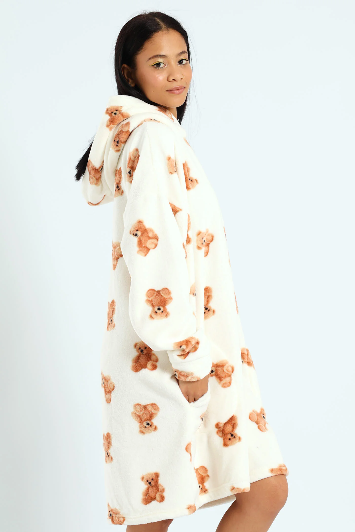 Oversized Cosy Teddy Snuggie - Cream - Image 5