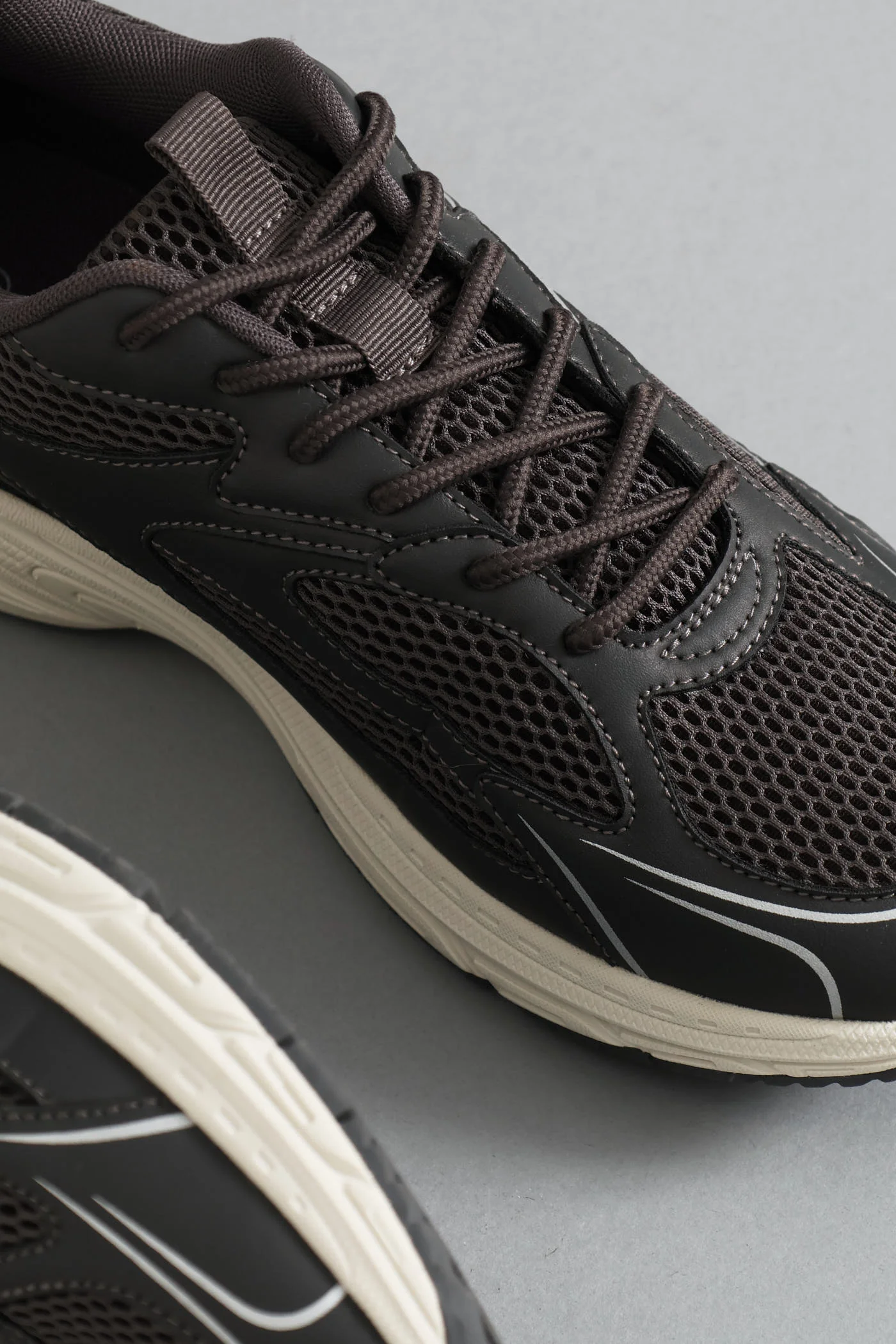 S ACTIVE Panelled Mesh PU Combo Trainer - Grey - Image 5