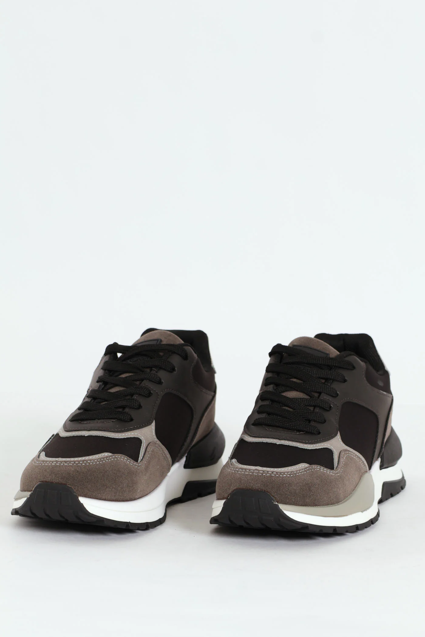 Panelled Retro Look Sneakers - Black - Image 2