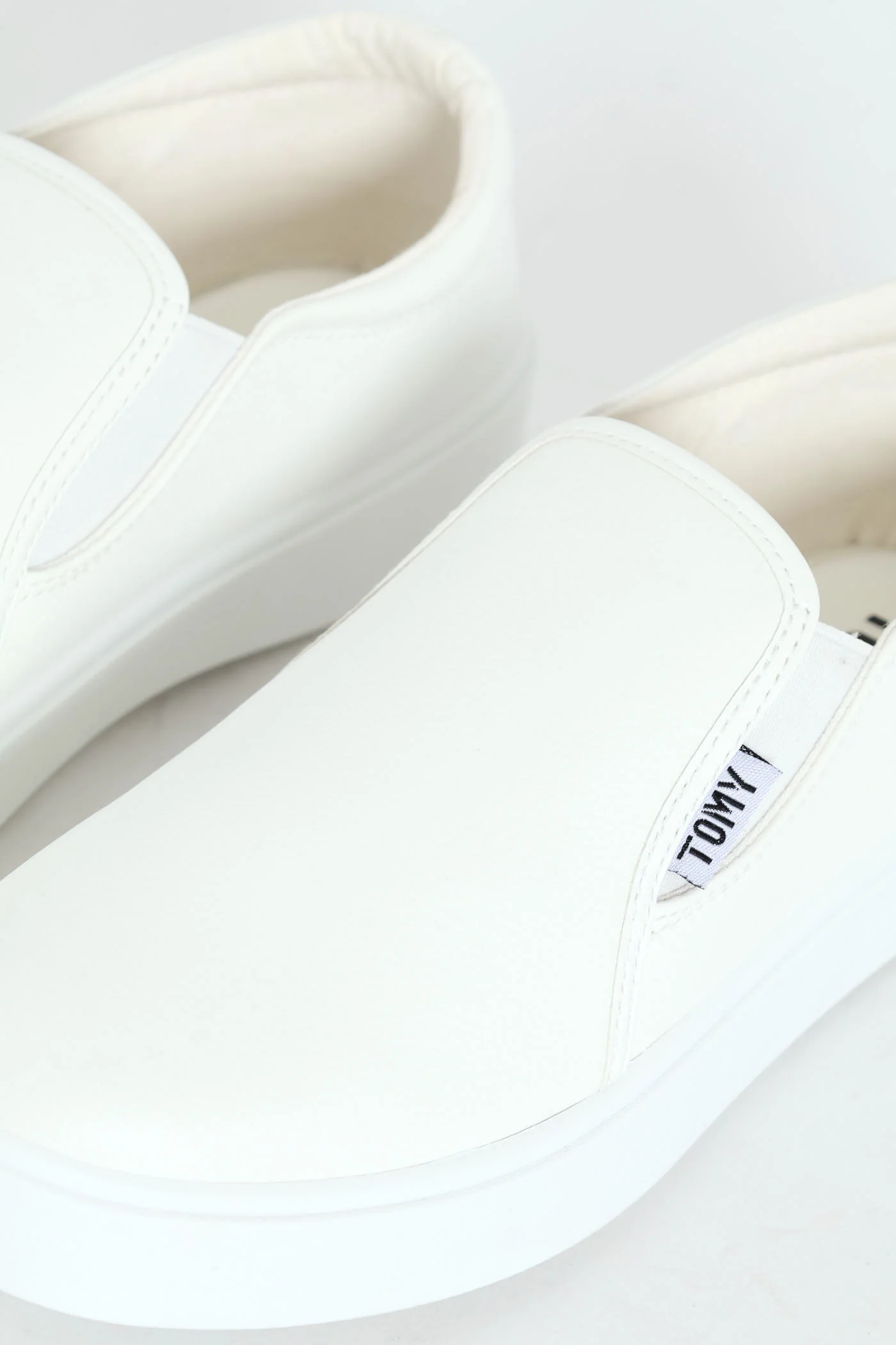 Parker Side Gusset Slip On - White - Image 3