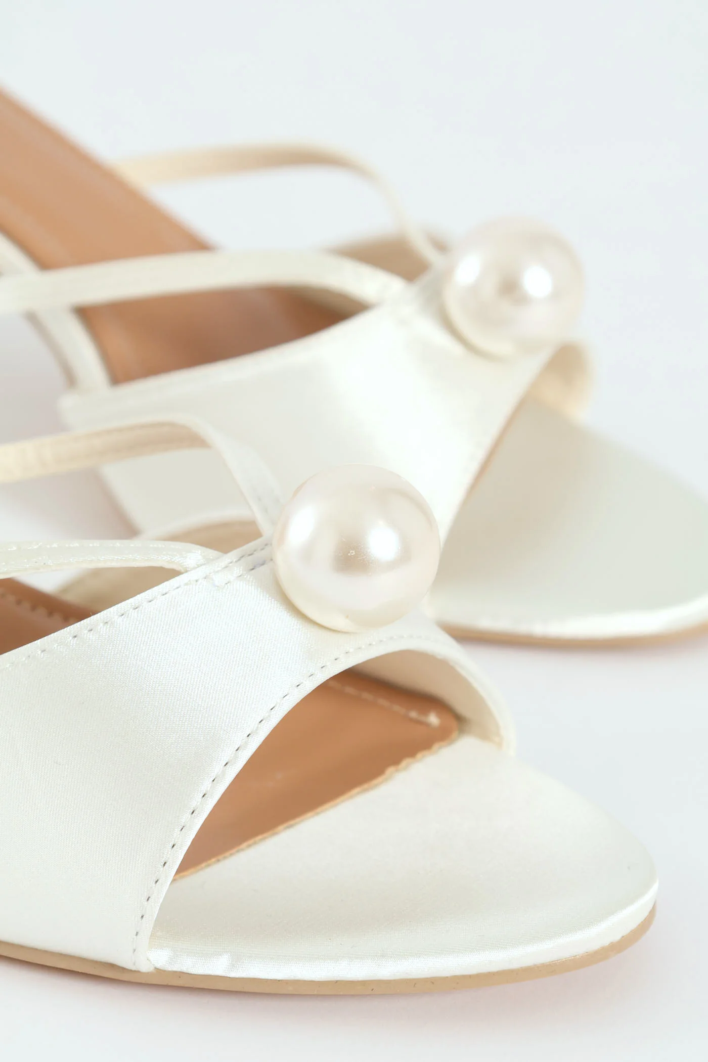 Pearl Trim Fashion Sandal Heel - Off White - Image 5