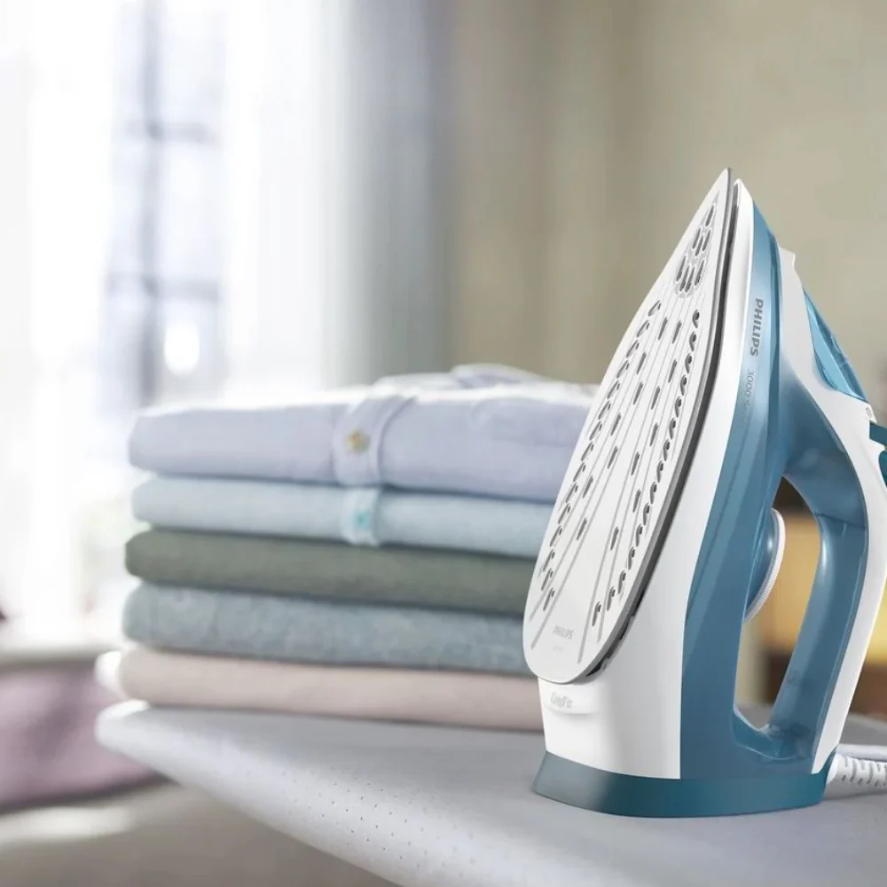 Philips Blue Steam Iron - Image 2