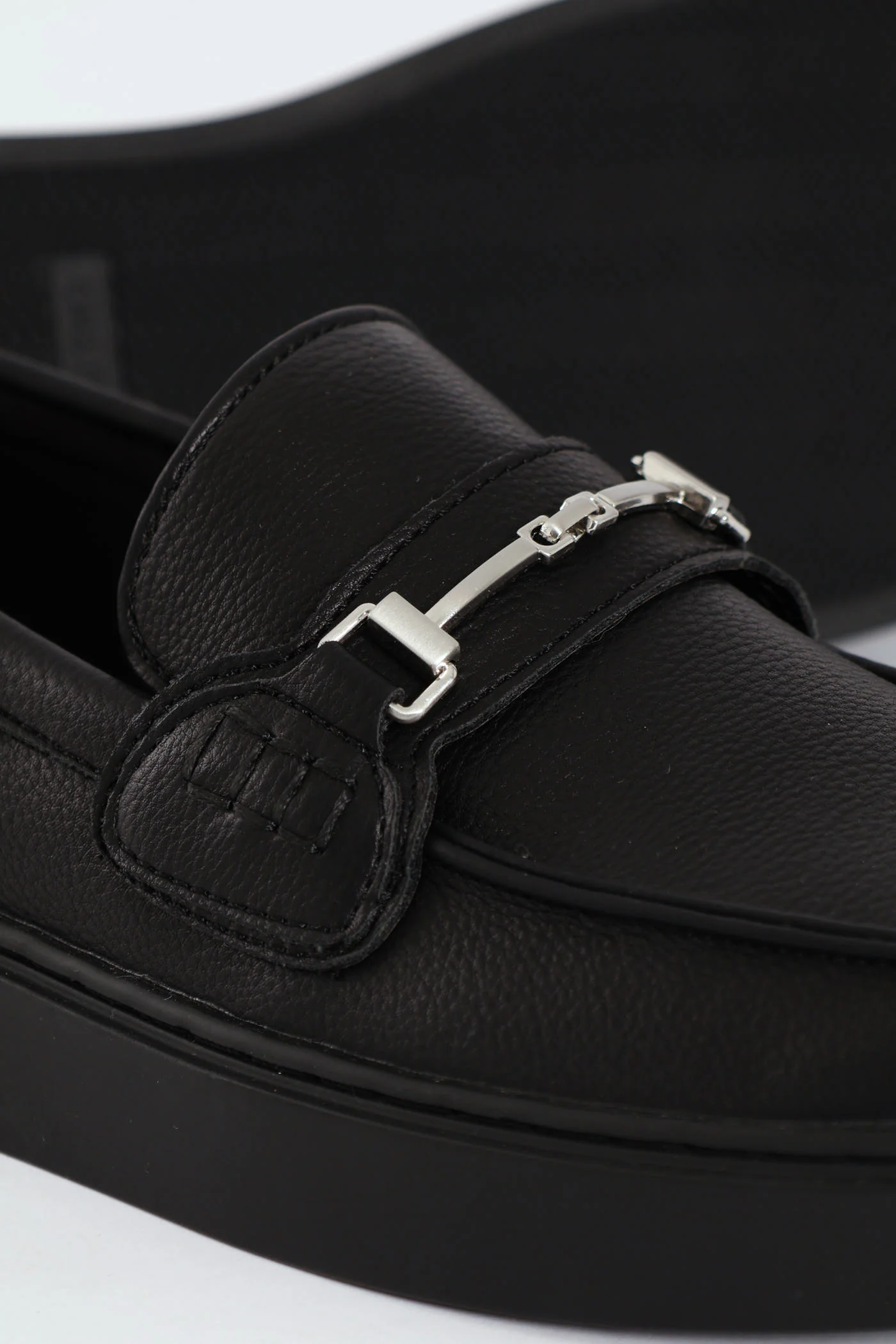 Pieza Metal Trim Slip On Loafer - Black - Image 5