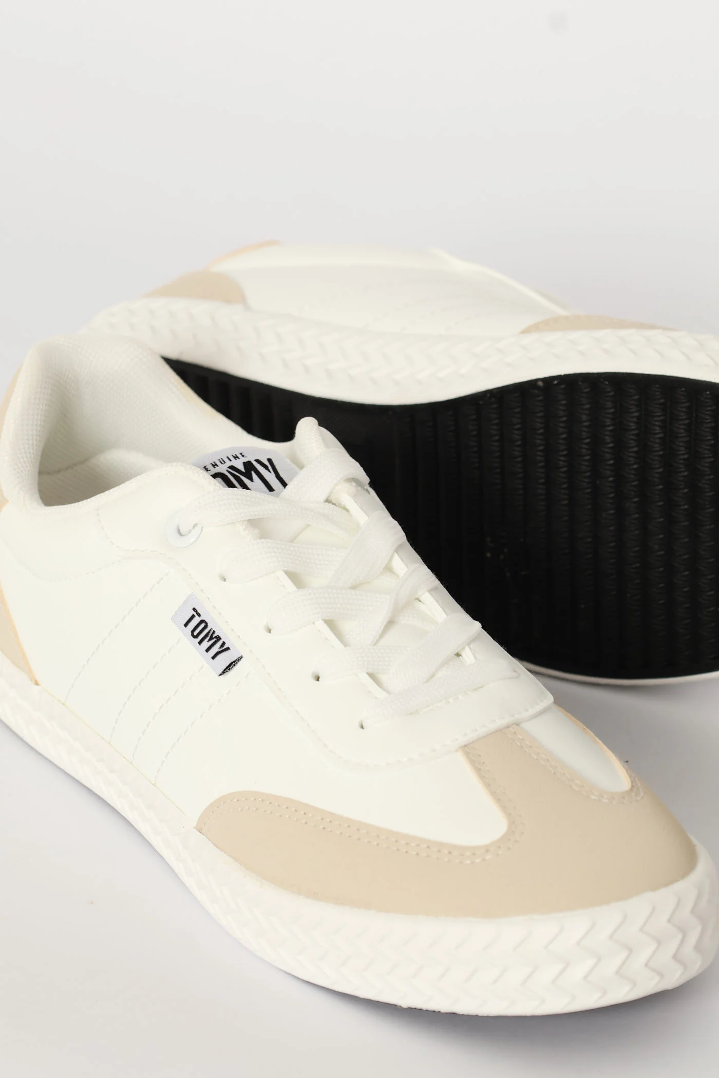 Pihu Lace Up Sneaker - White - Image 2