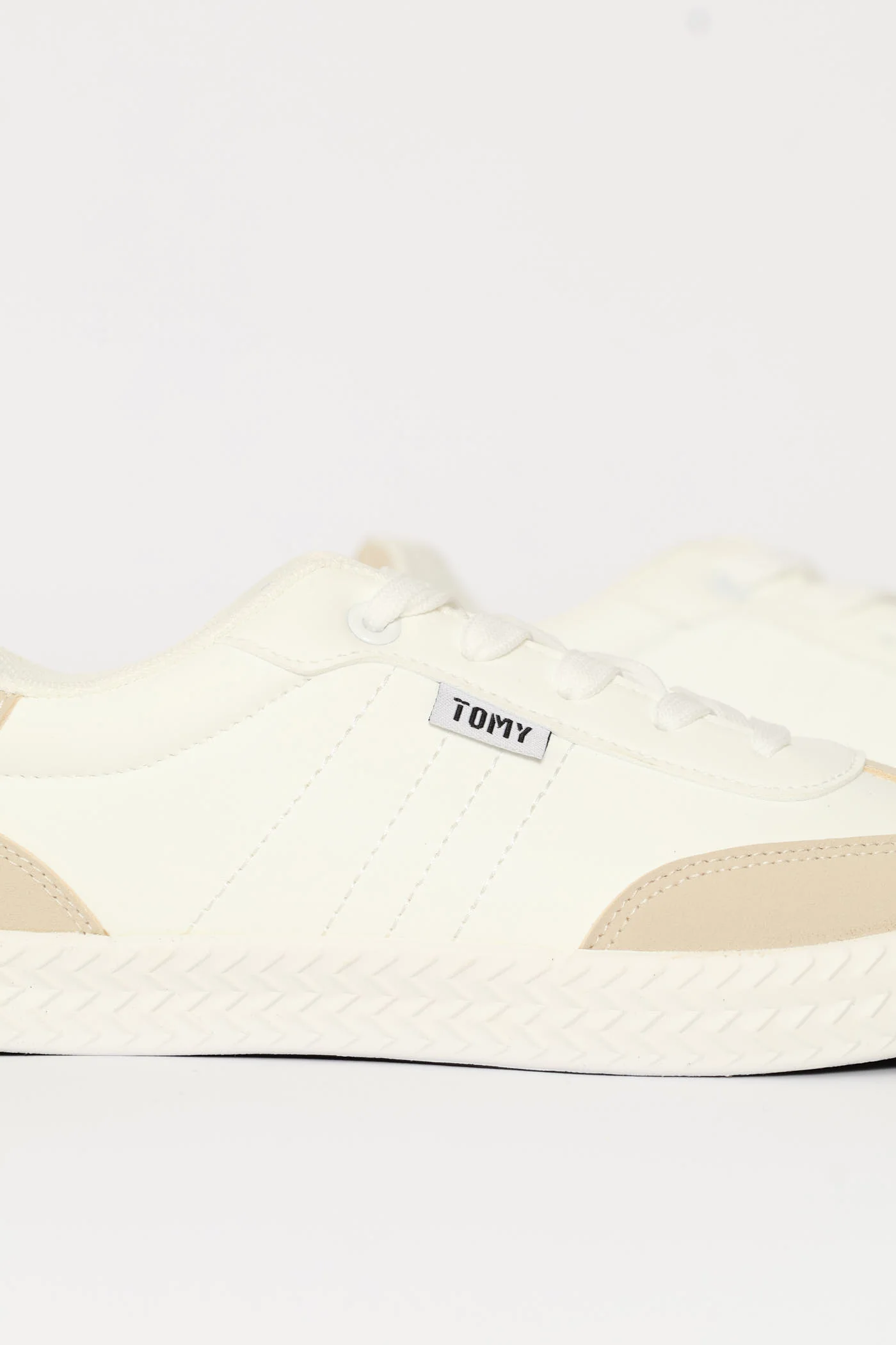 Pihu Lace Up Sneaker - White - Image 5