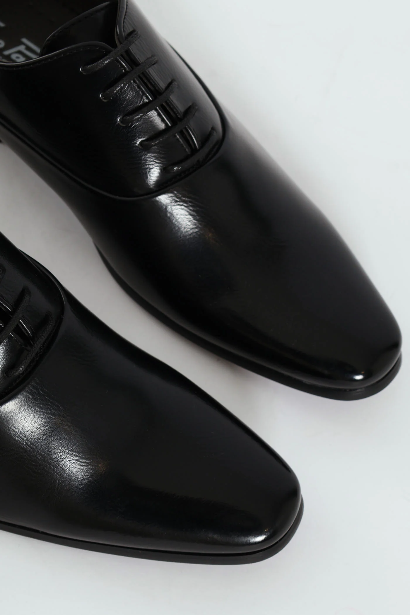 Plain Finish Oxford Shoe - Black - Image 2