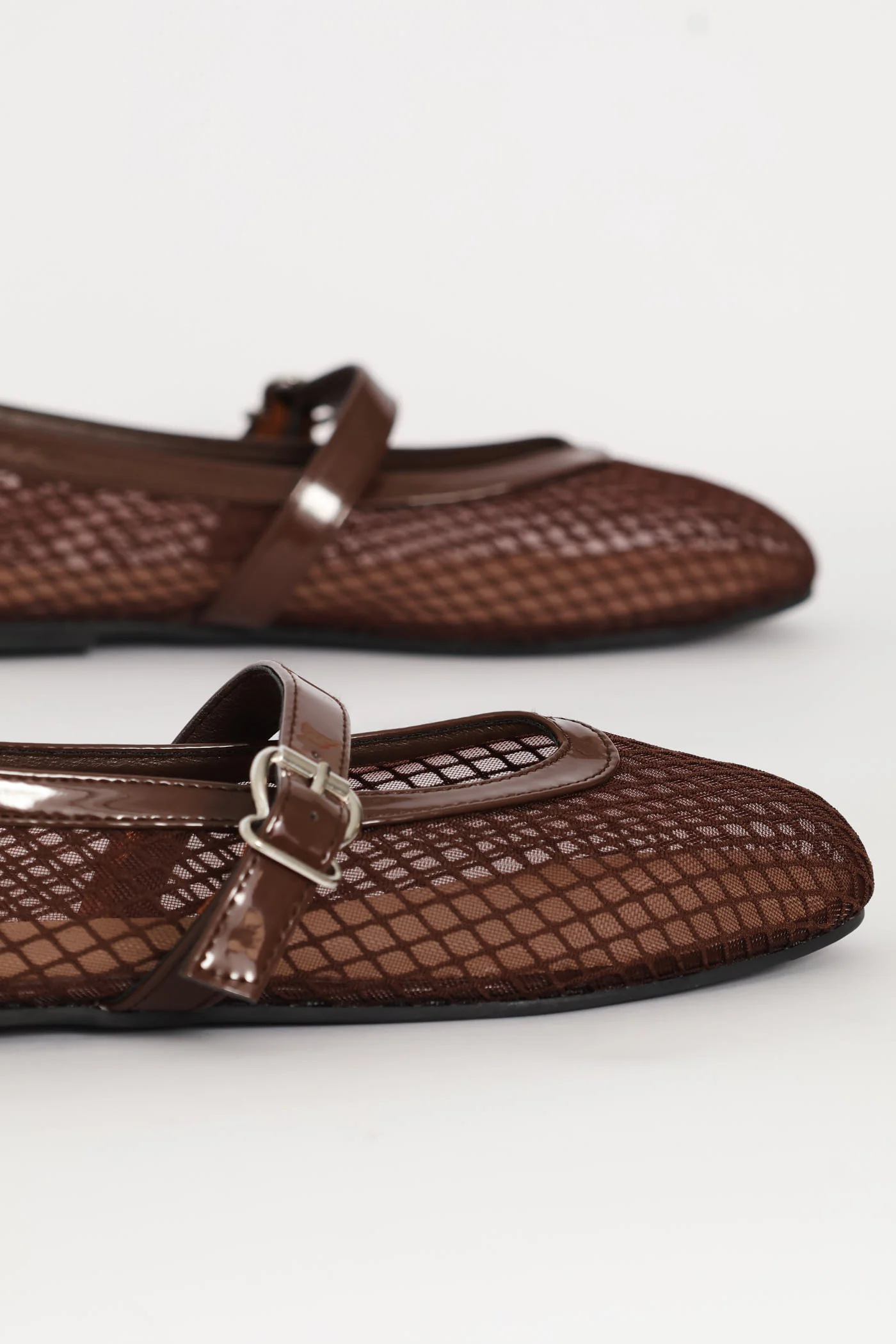Plain Mesh Pump - Chocolate - Image 2