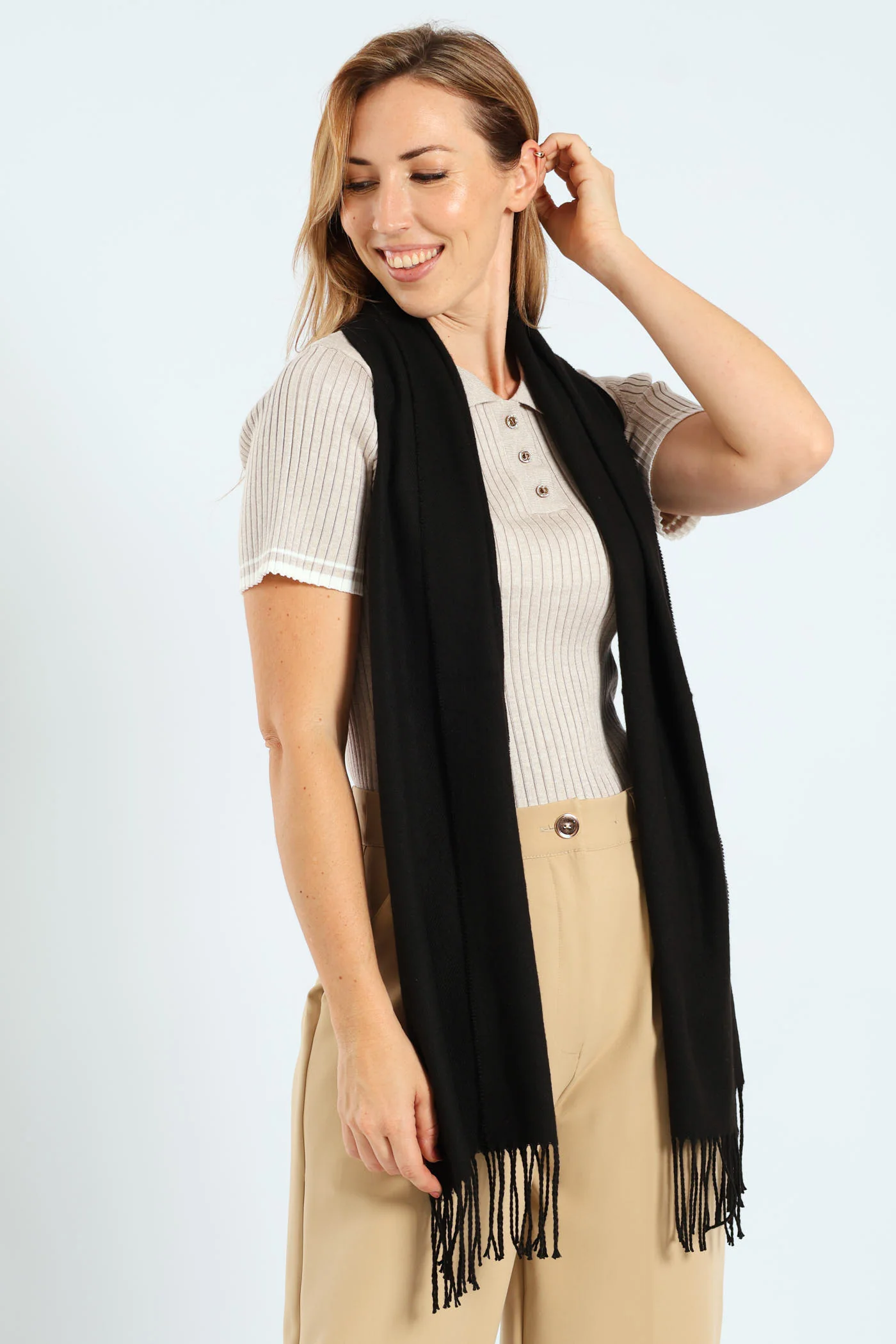 Plain Scarf - Black - Image 2