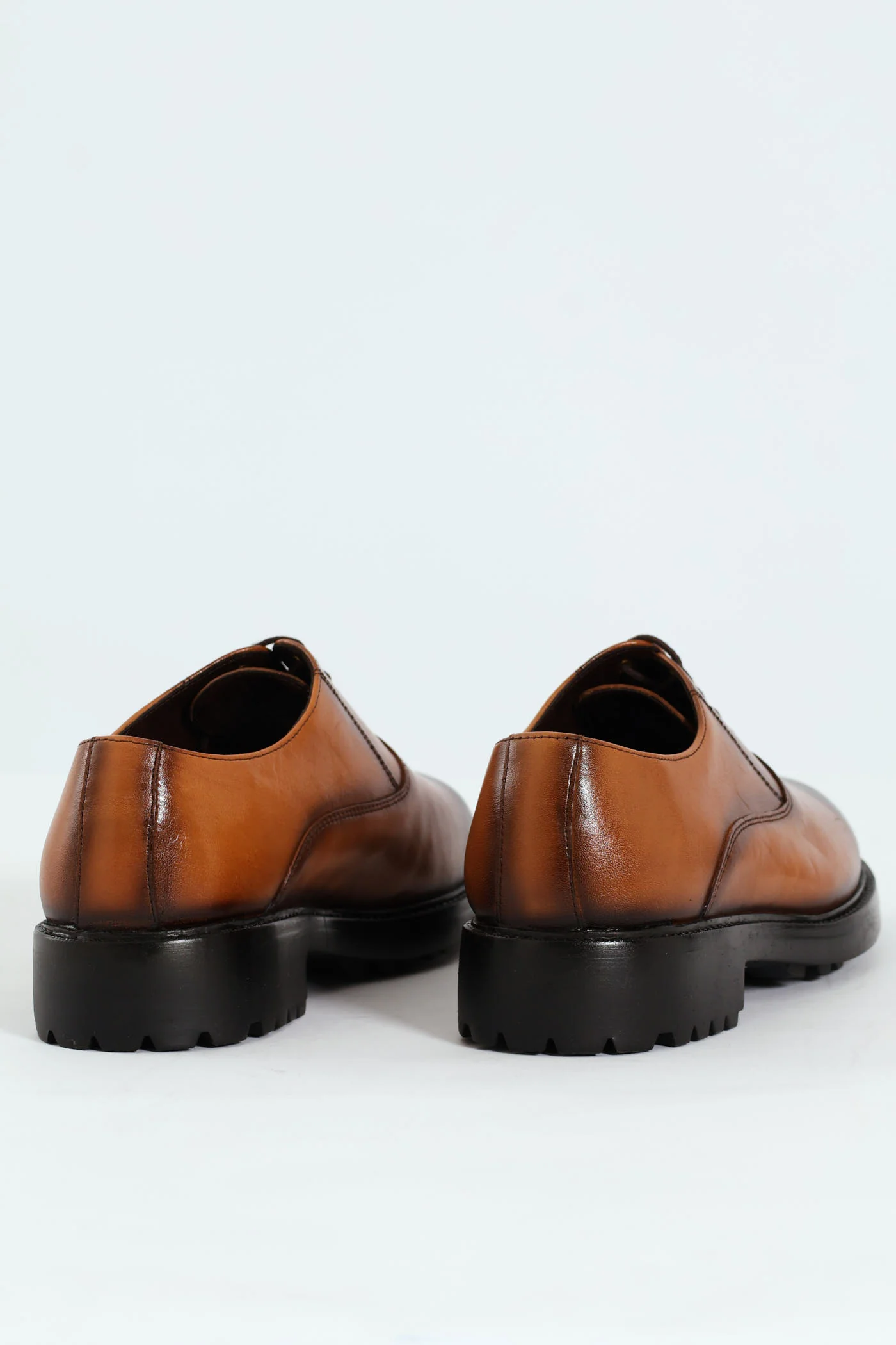 Plaine Toe Oxford Shoe - Tan - Image 4