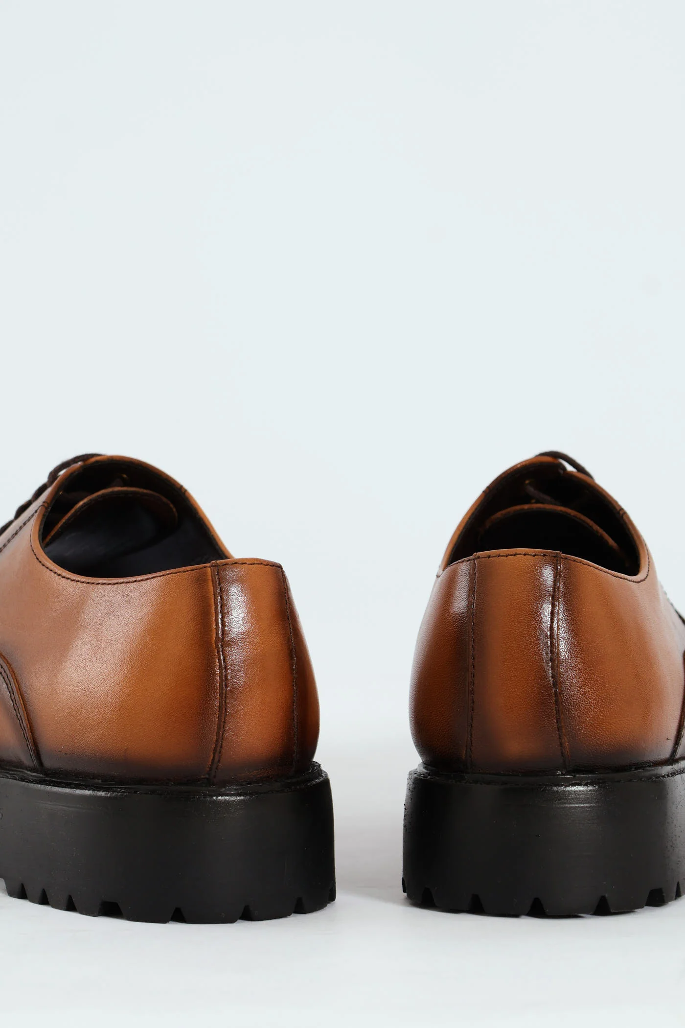 Plaine Toe Oxford Shoe - Tan - Image 7