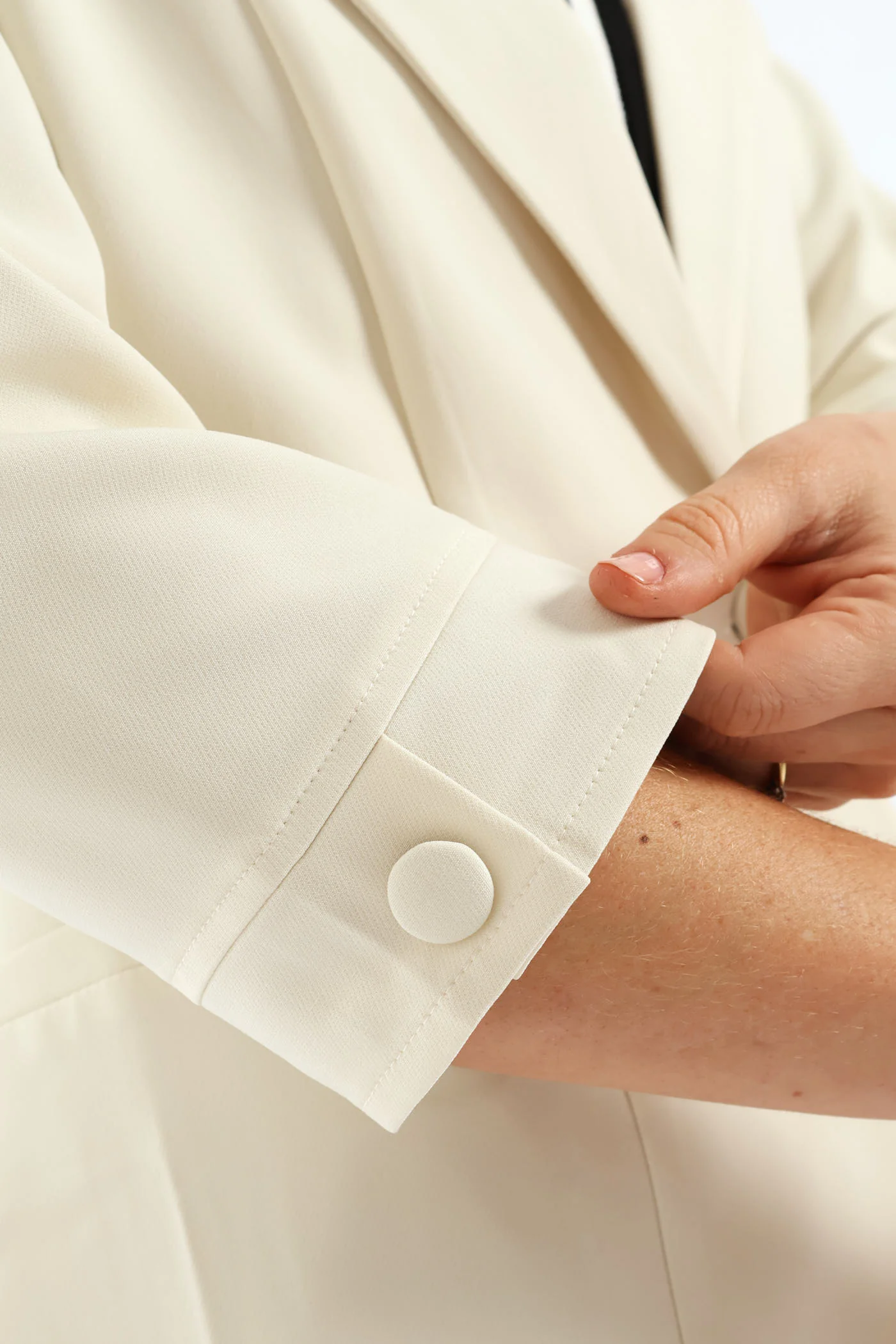 Pleat Button 3/4 Sleeve Blazer - Cream - Image 5