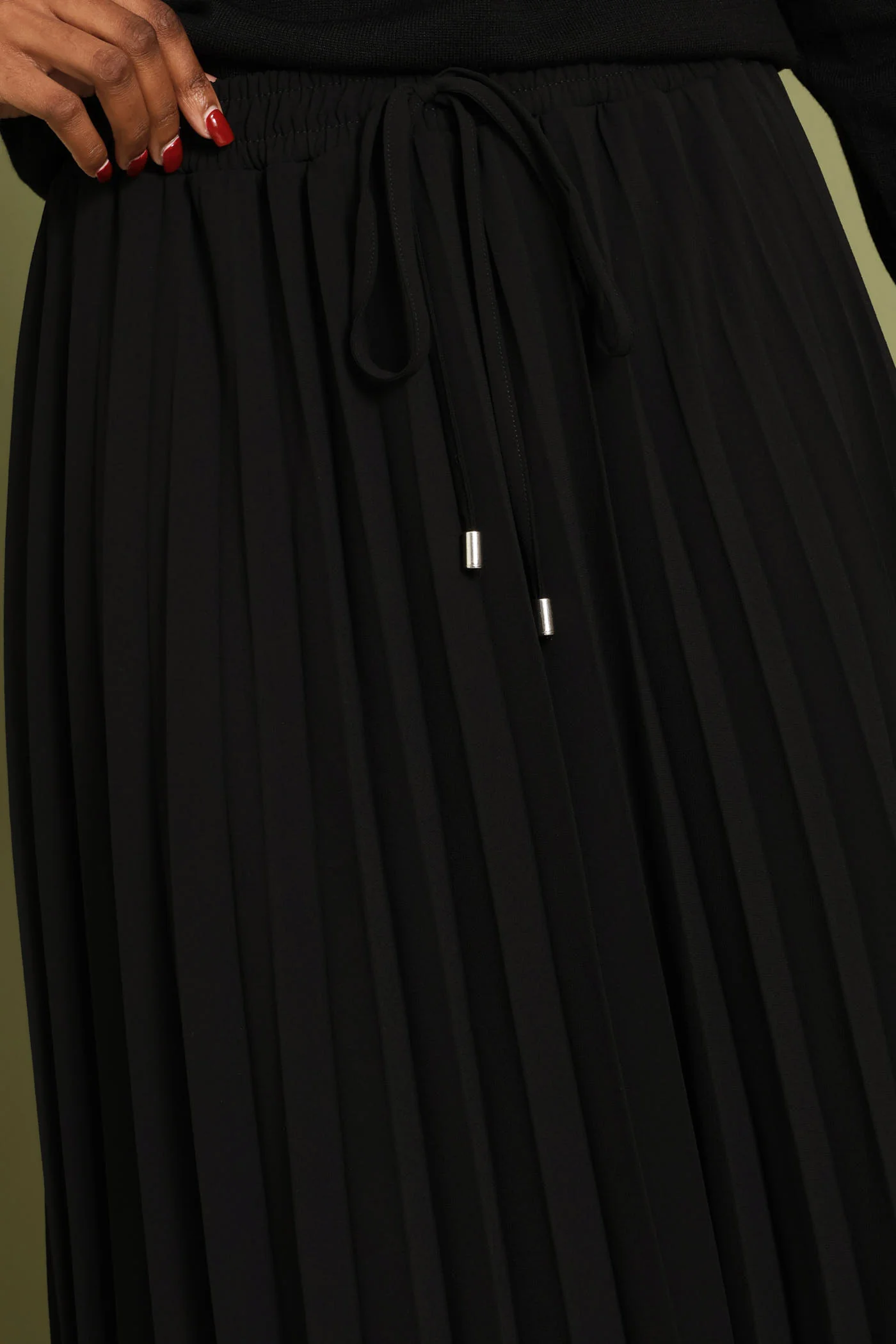 Pleated Chiffon Midi Skirt - Black - Image 5