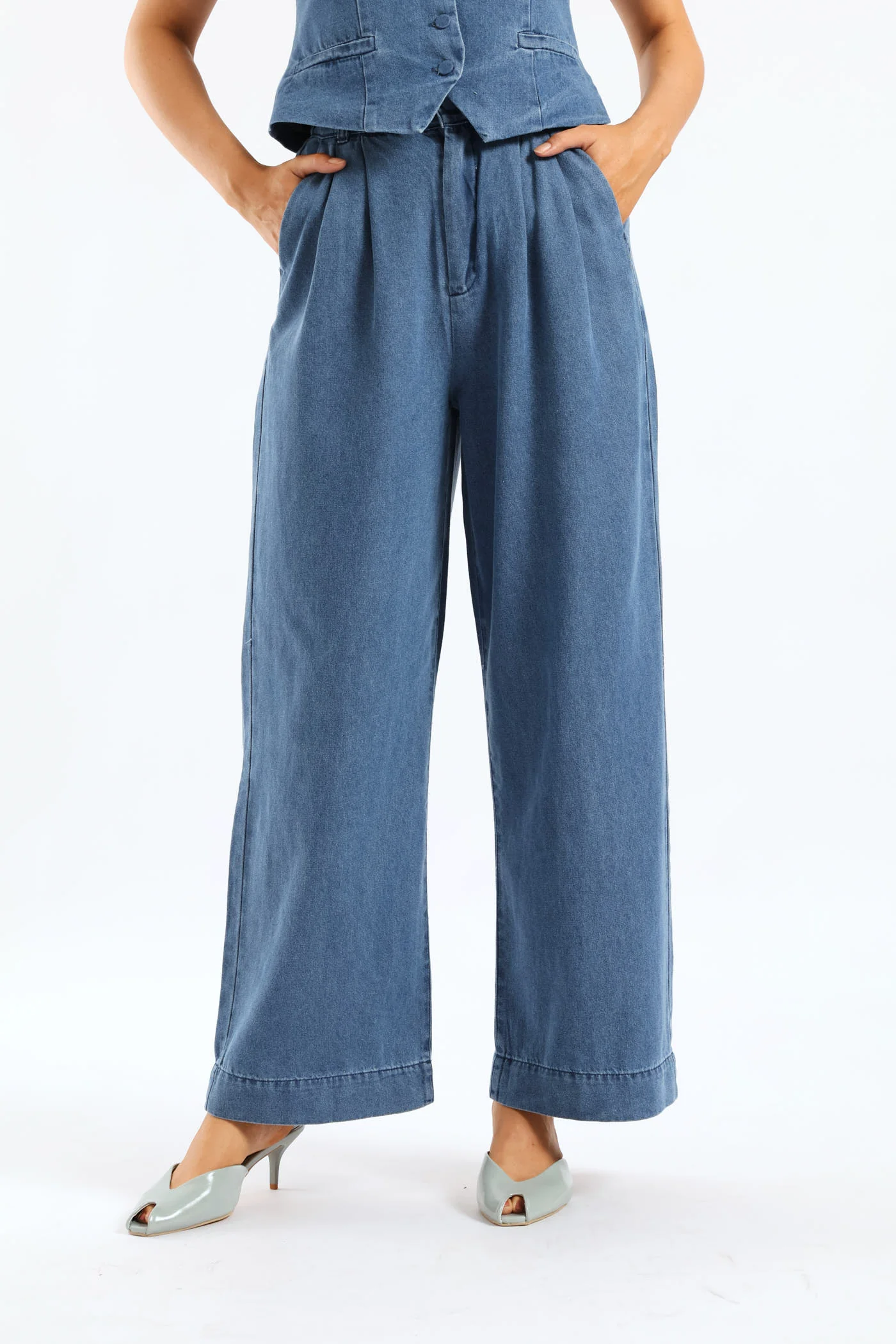 Pleated Detail Wide Leg Denim Trouser - Dark Wash - Image 4