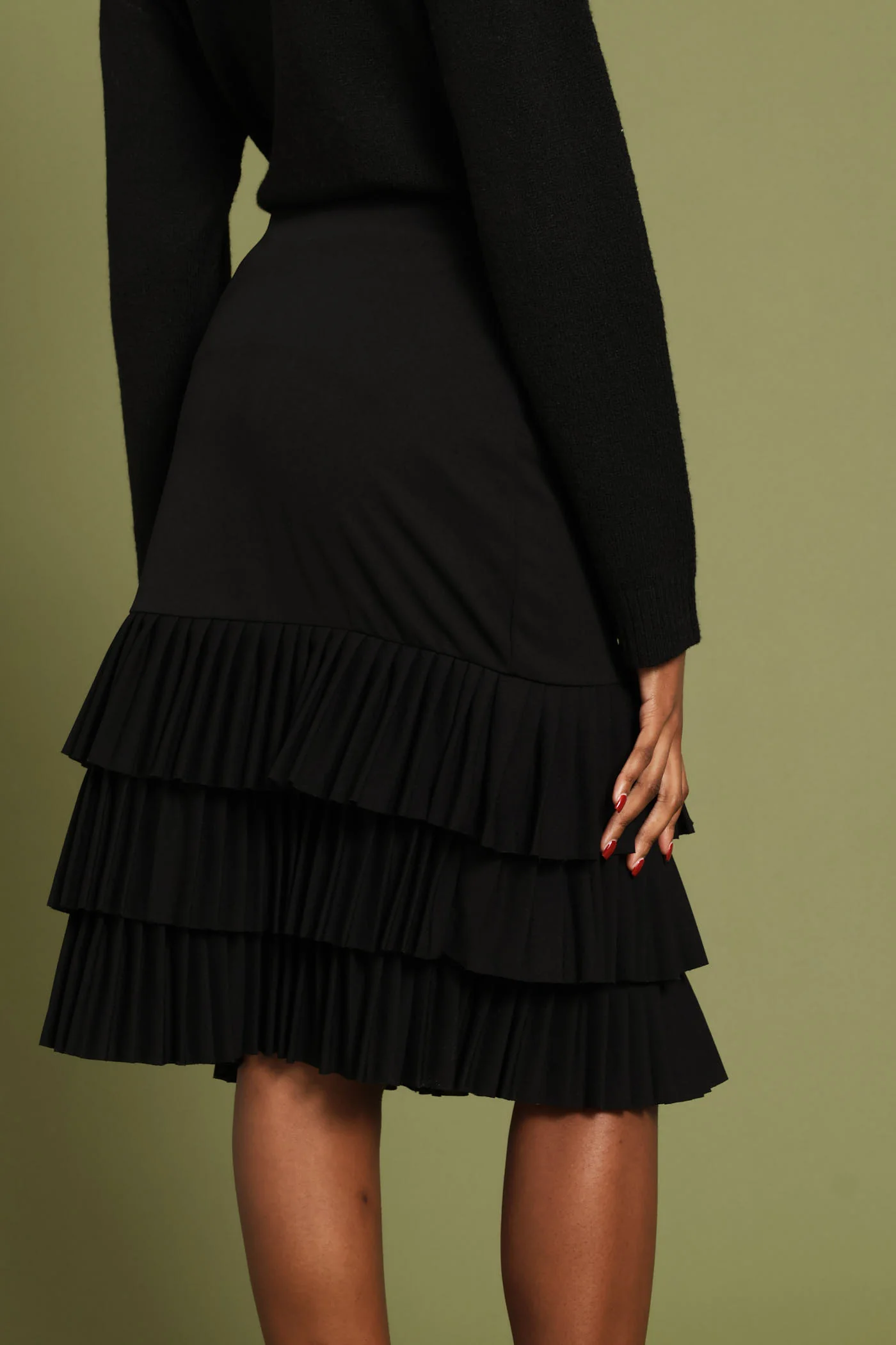 Pleated Hem Pencil Skirt - Black - Image 3