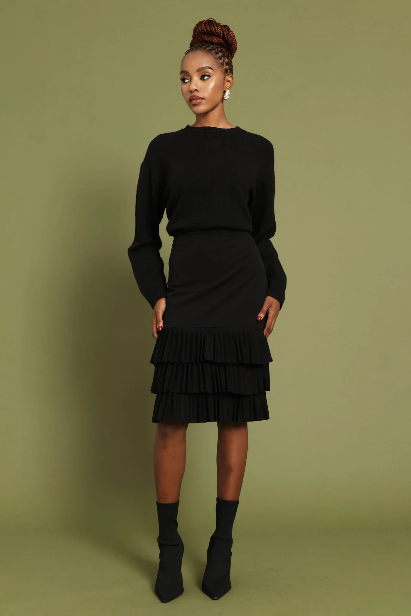 Pleated Hem Pencil Skirt - Black - Image 5