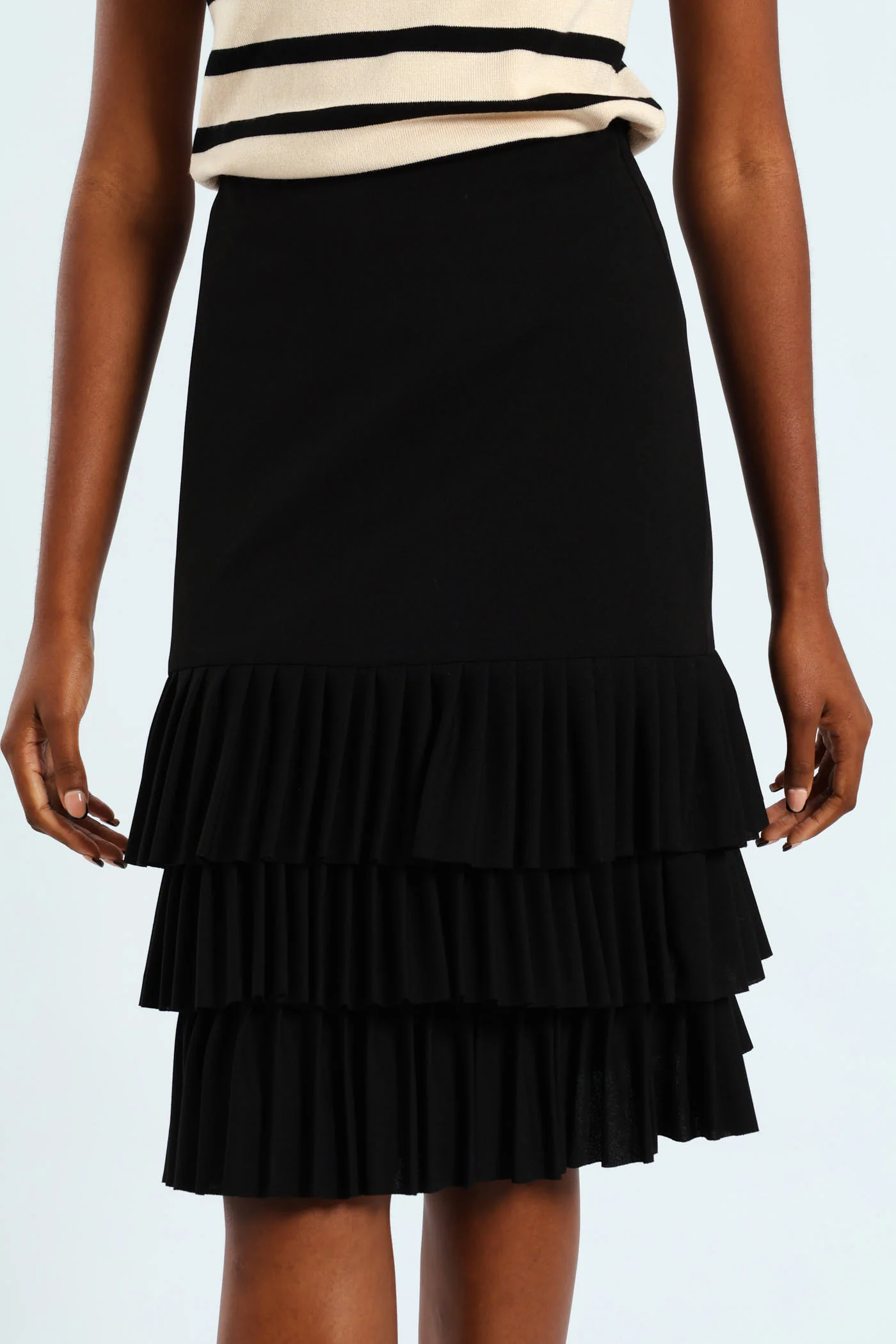 Pleated Hem Pencil Skirt - Black - Image 6