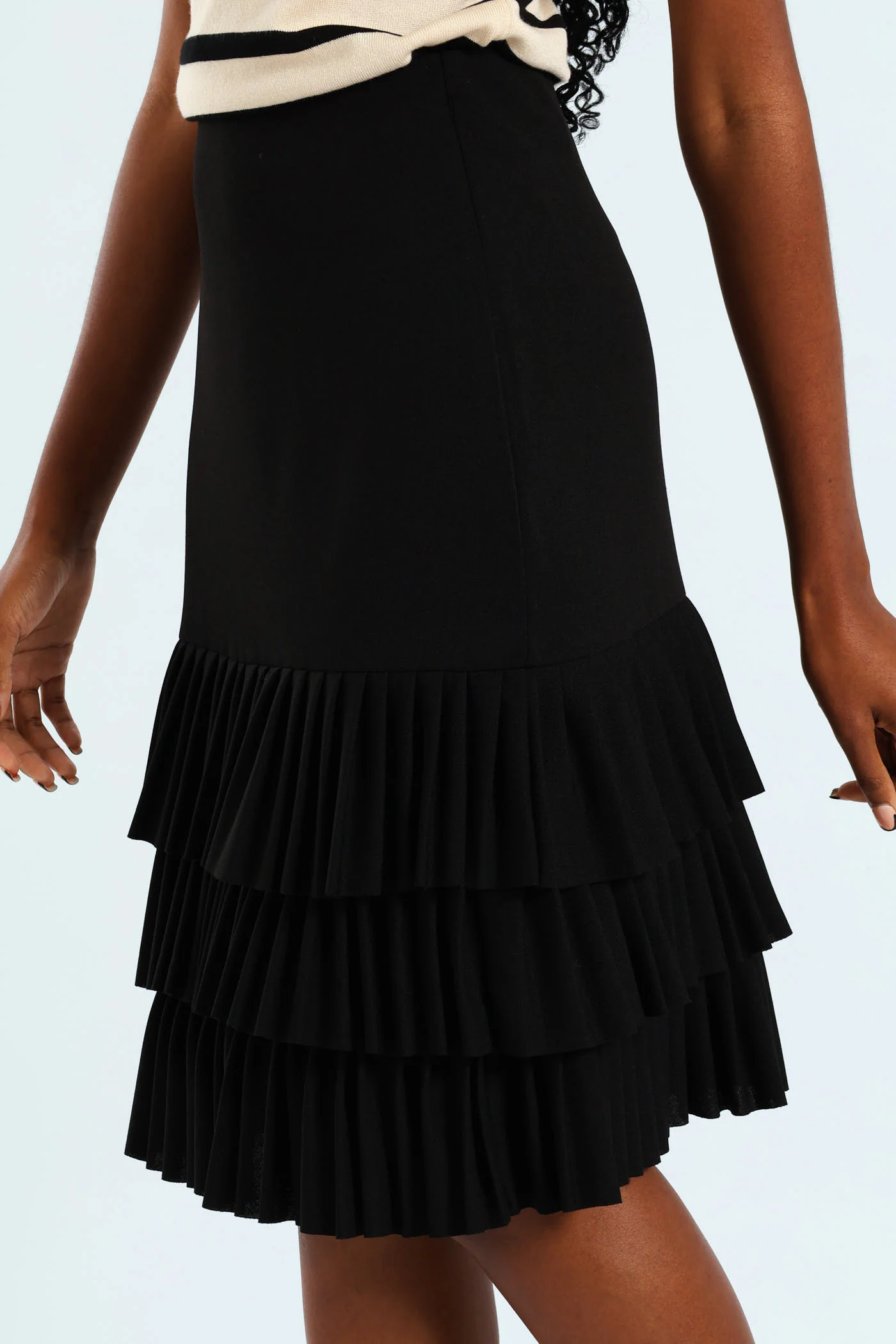 Pleated Hem Pencil Skirt - Black - Image 8