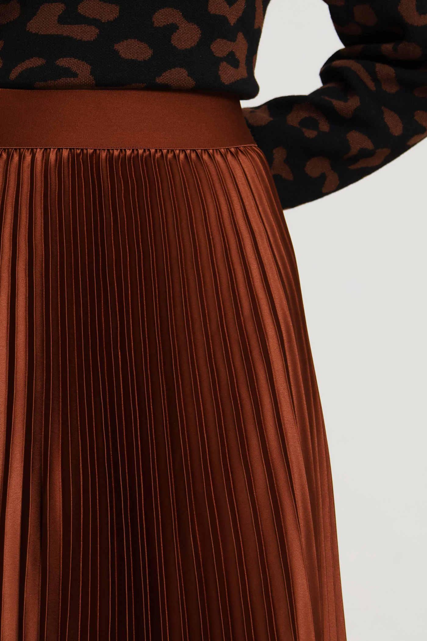 Pleated Satin Maxi Skirt - Copper - Image 5